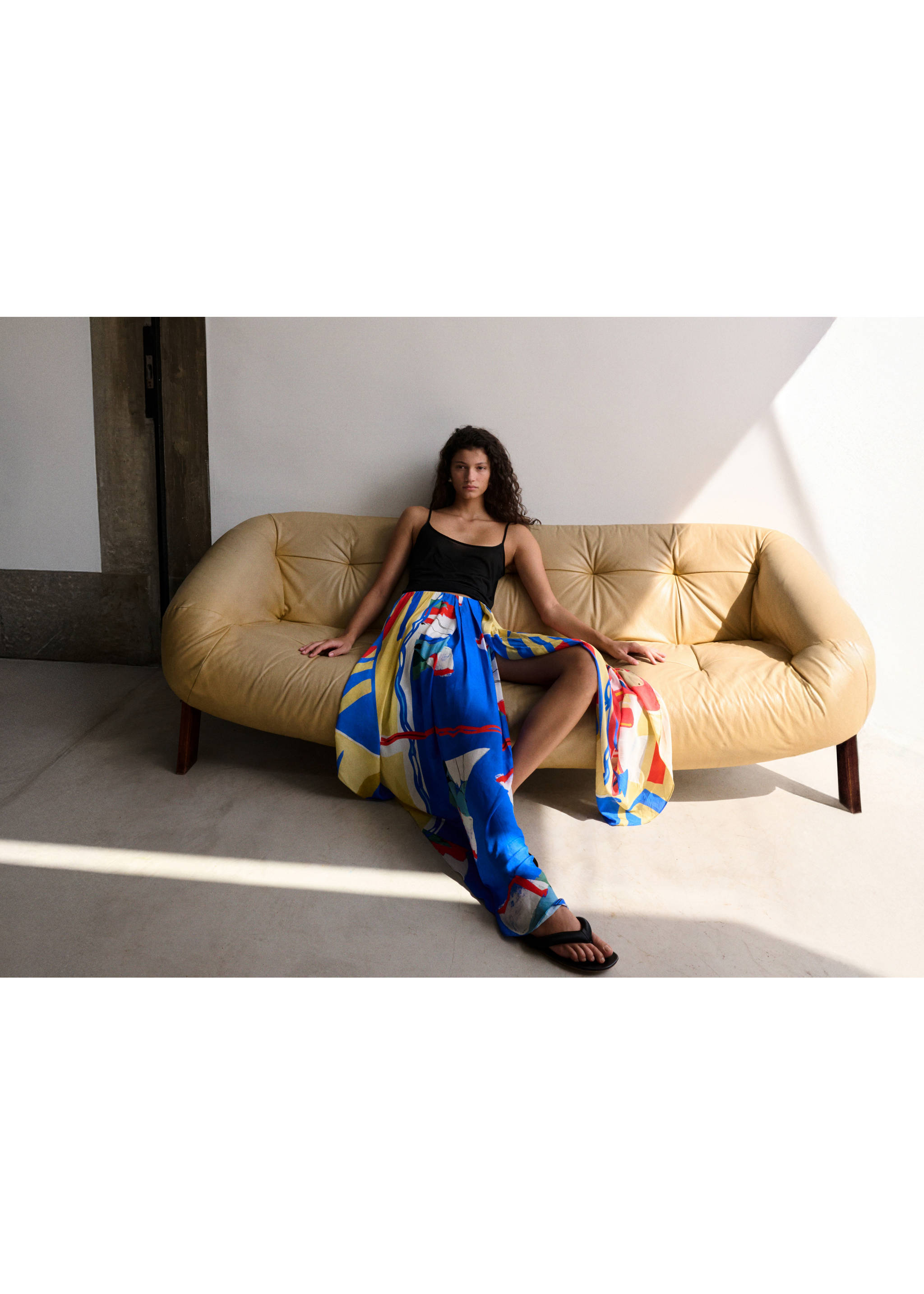 Asymmetrical printed skirt - Panoramic plane, Blue. Ref: 27077801-00.