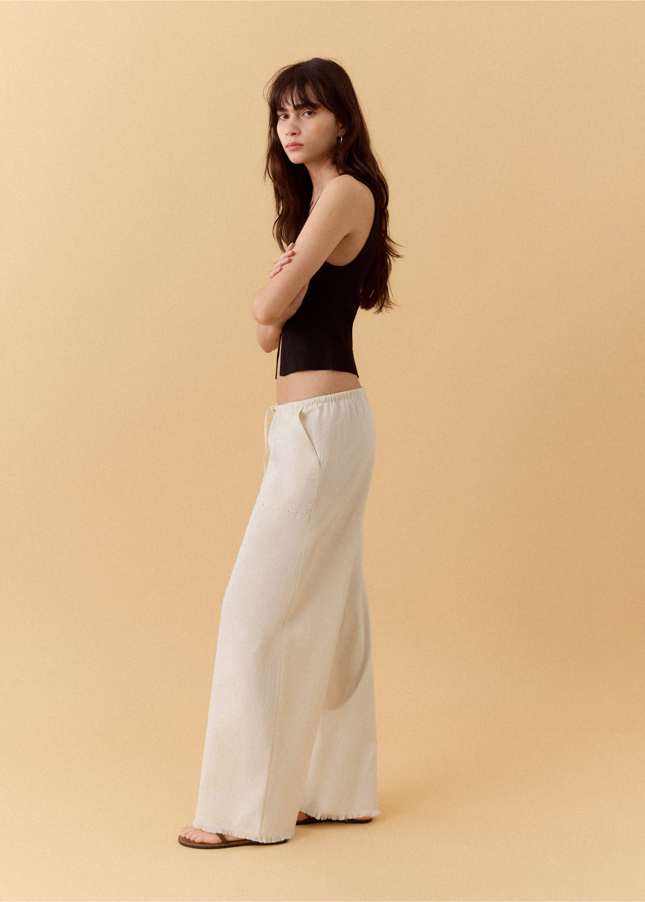 Pantalons fluids tatxes - Pla mig, Sorra. Ref: 27077900-00.