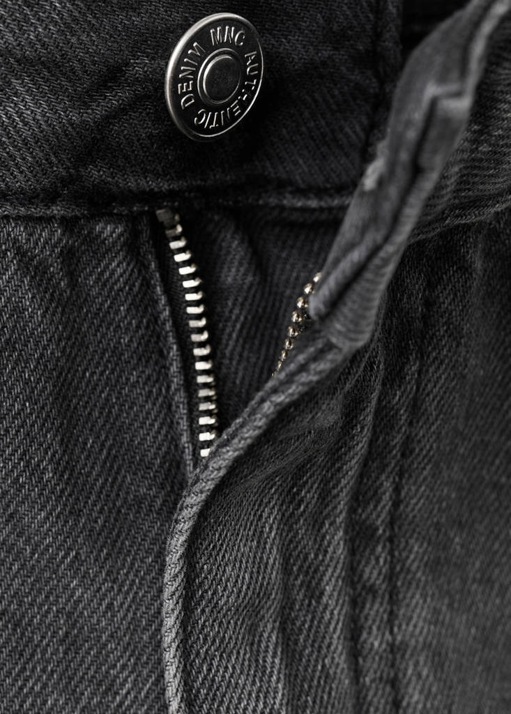 High-waisted studded shorts — Black denim