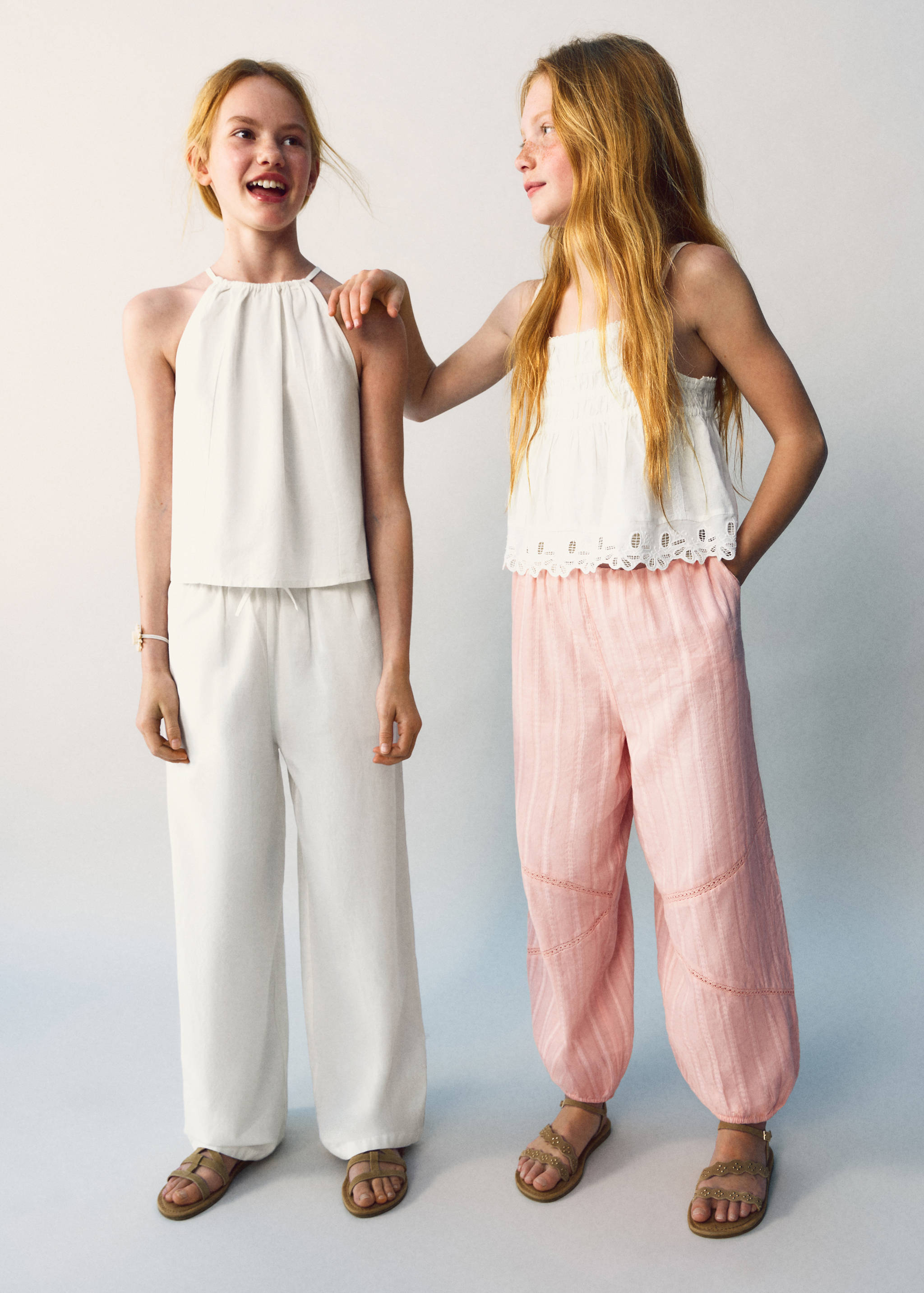 Pantalón recto mezcla lino y algodón - Plano general