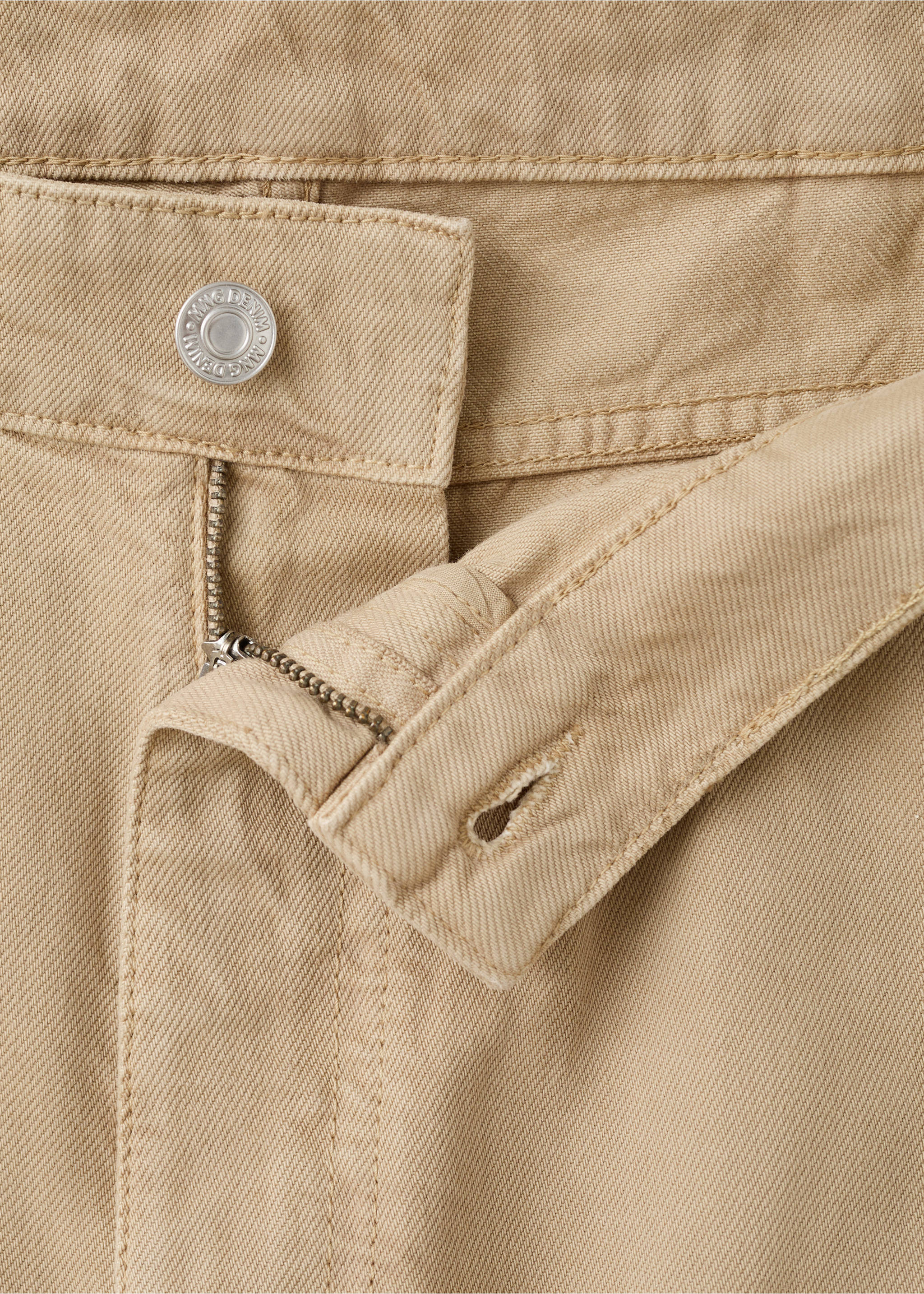 جينز بتأثير بقع بقصة عادية - تفاصيل المنتج 8, بيج. Ref: 27077930-00.