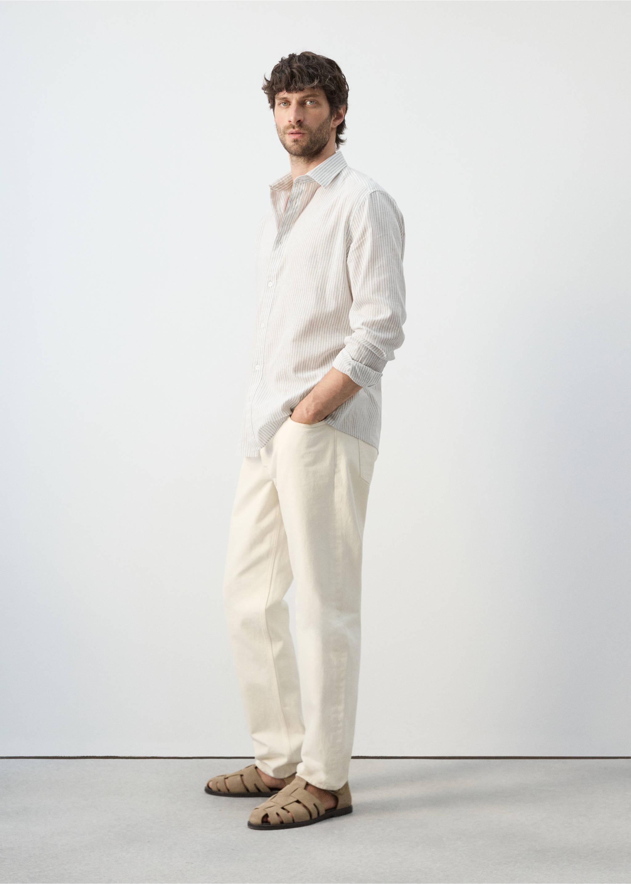Cotton linen-blend regular-fit shirt - Details of the article 1, Sand. Ref: 27077933-00.