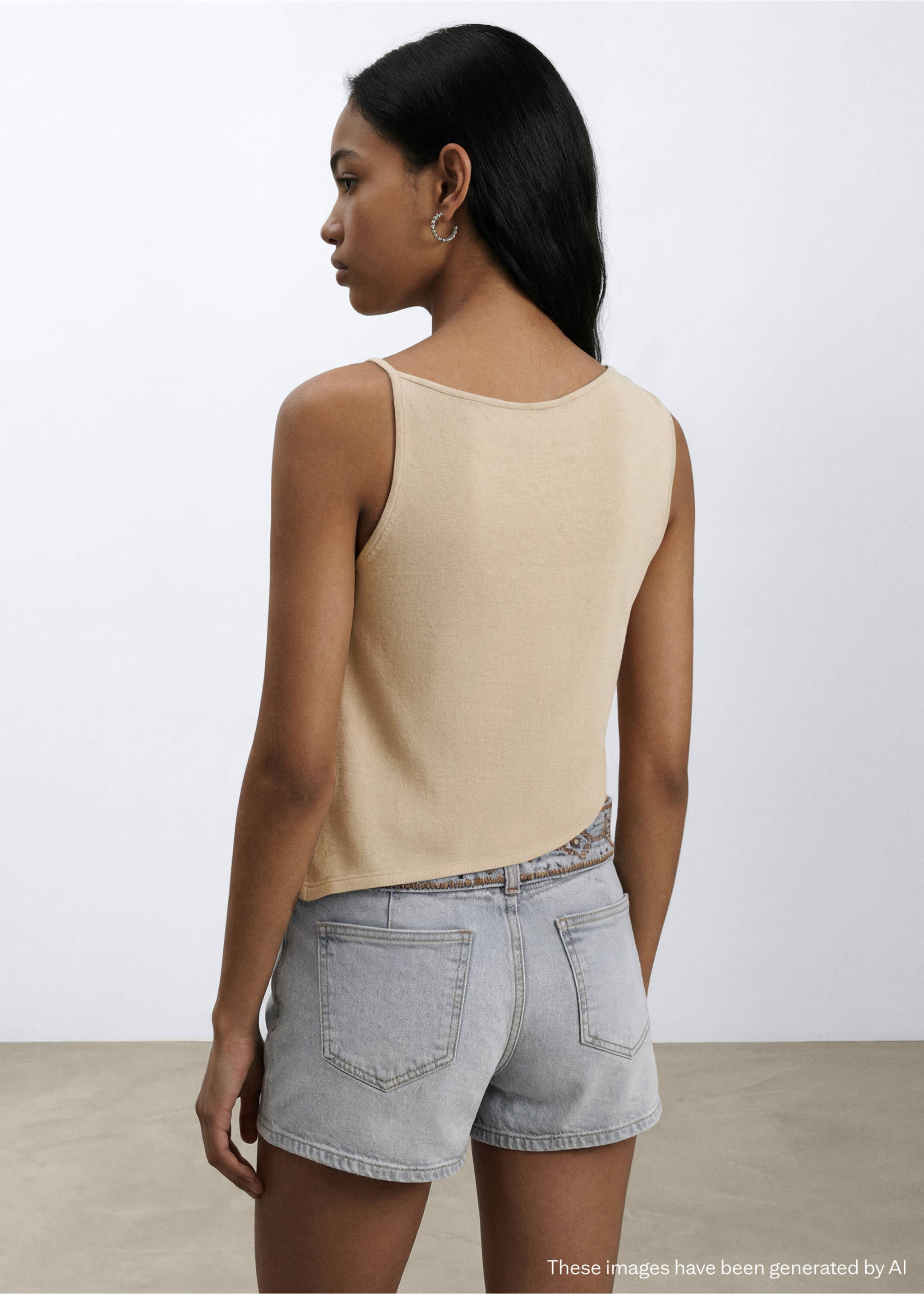 Plain asymmetrical top - Reverse of the article, Beige. Ref: 27077934-00.