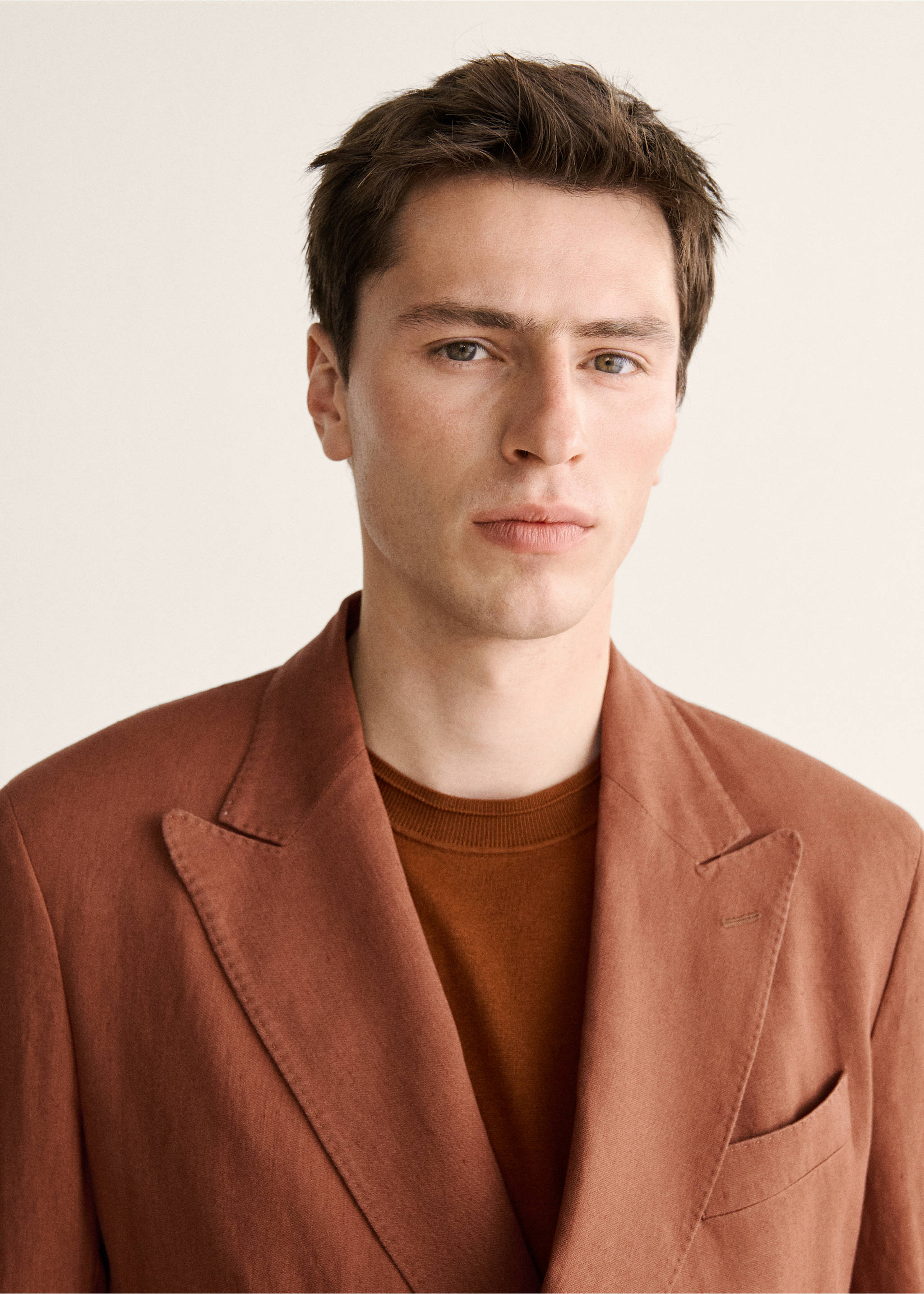 Americana mezcla lino slim fit cruzada - Detalle del artículo 1, Rojo anaranjado. Ref: 27078270-00.