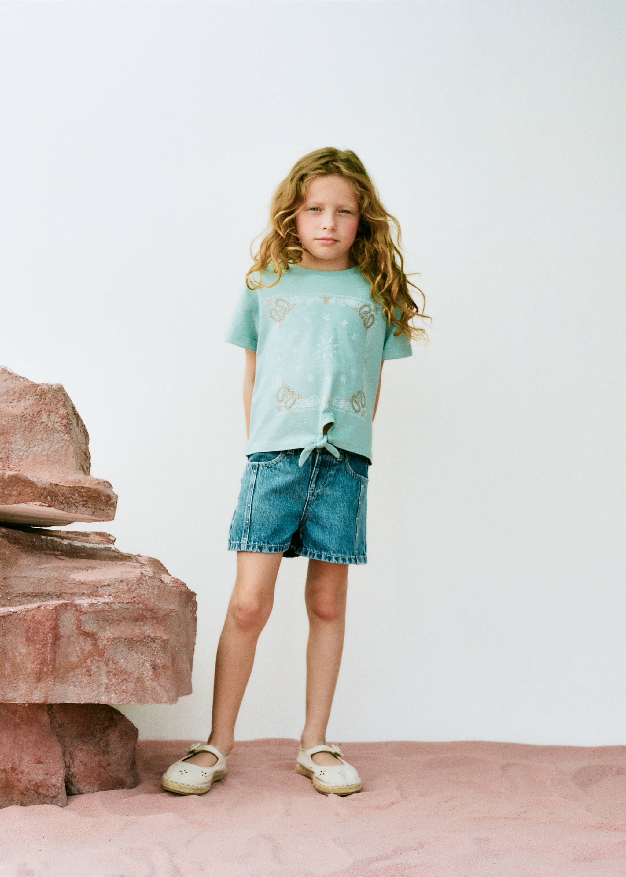 Studded denim shorts - Details of the article 5, Medium Blue. Ref: 27078276-00.