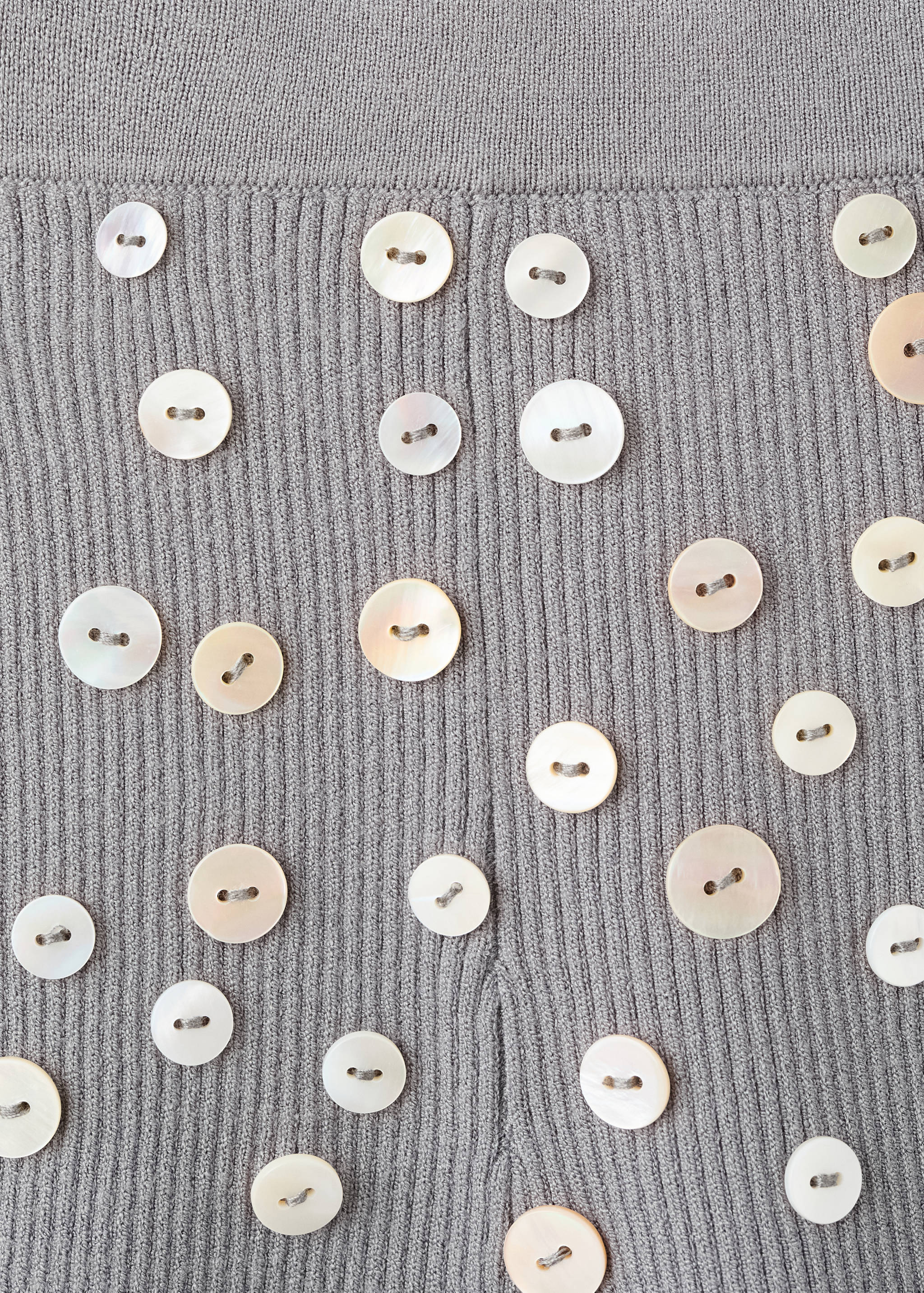 Decorative button shorts - Details of the article 8