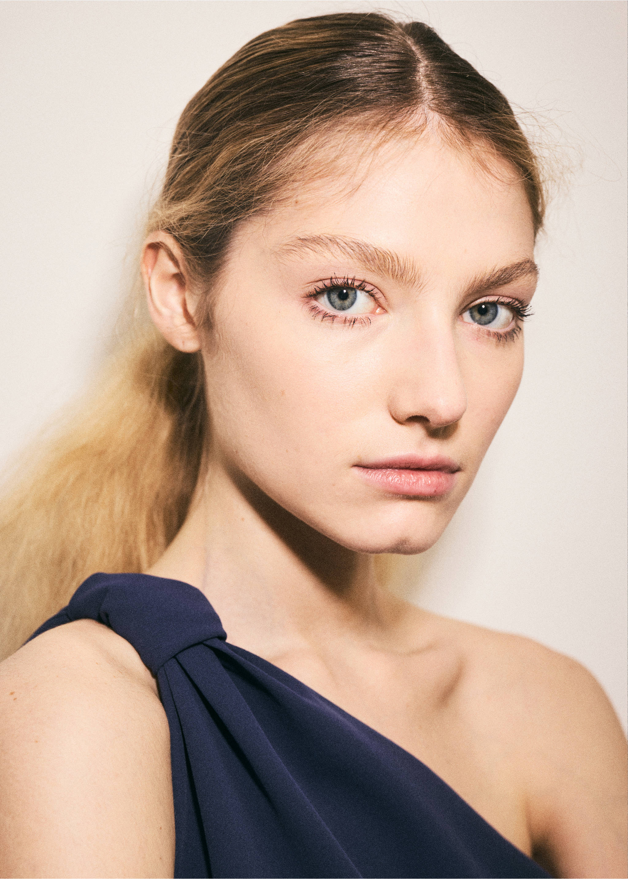 Mono largo nudo - Detalle del artículo 1, Azul tinta. Ref: 27078661-00.