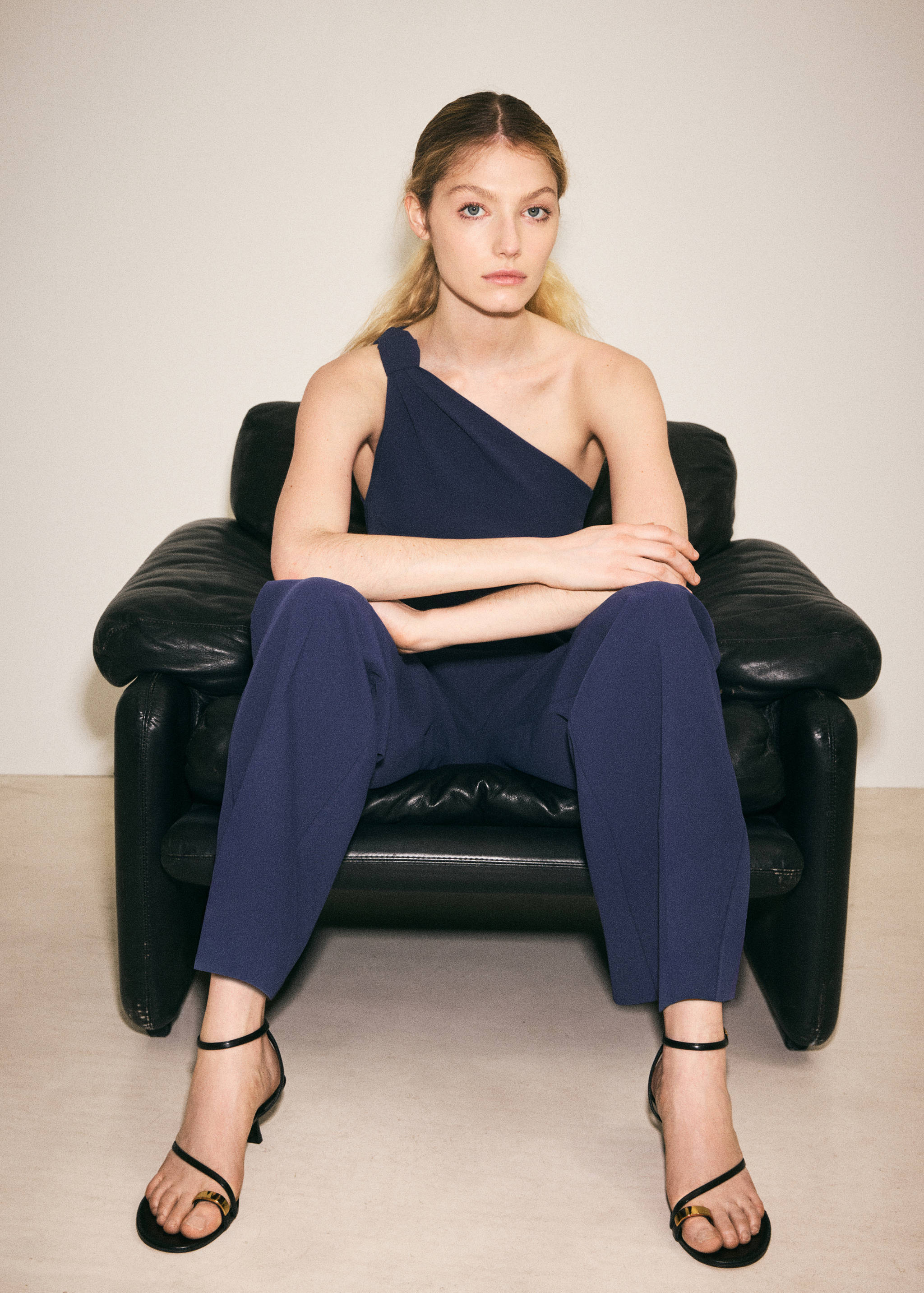 Mono largo nudo - Detalle del artículo 2