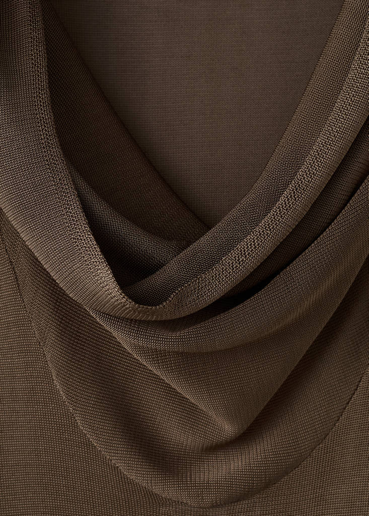 Long dress with a draped back — Chocolate