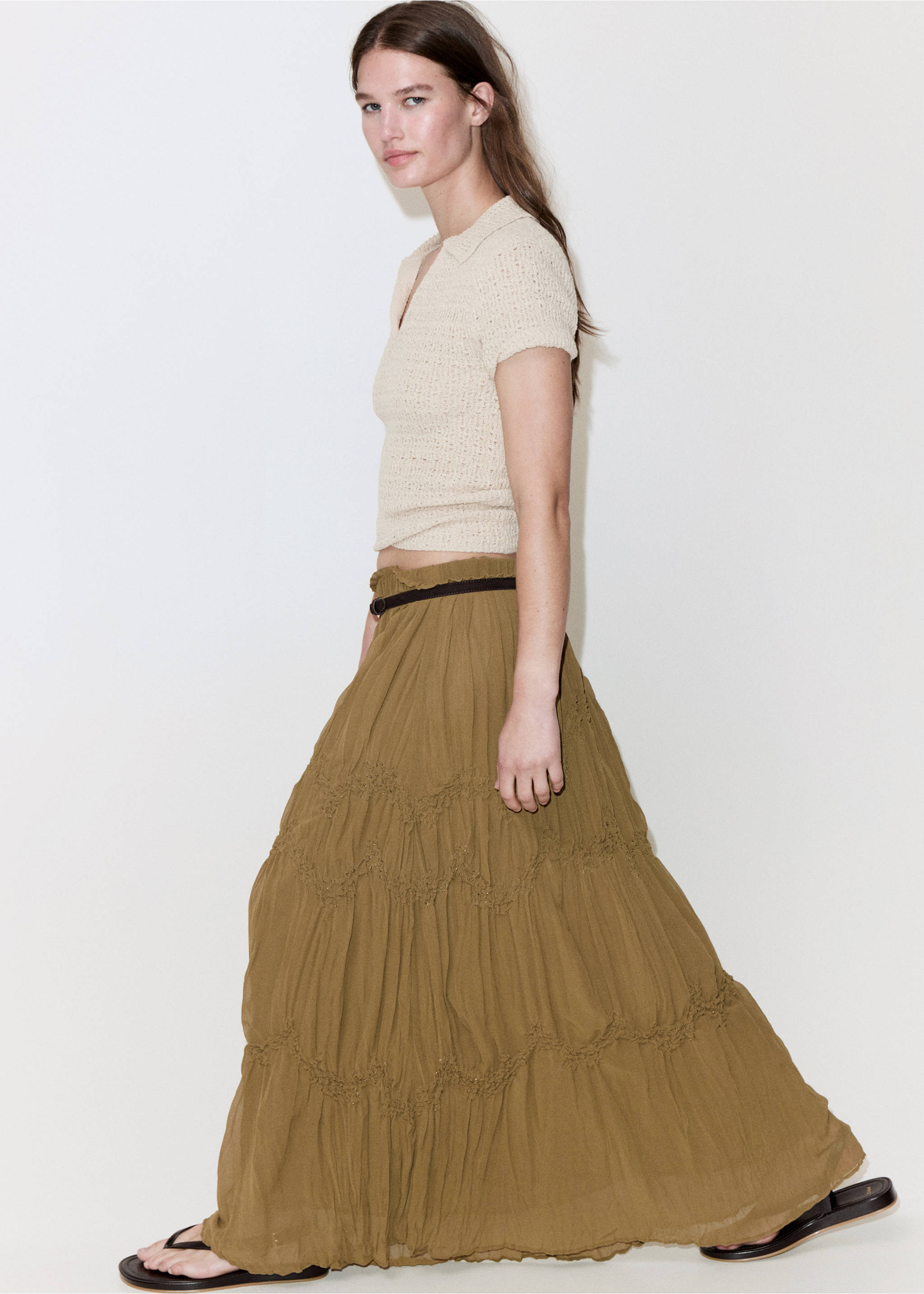 Gathered skirt with bead embellishment - Details of the article 2, Brown. Ref: 27079065-00.