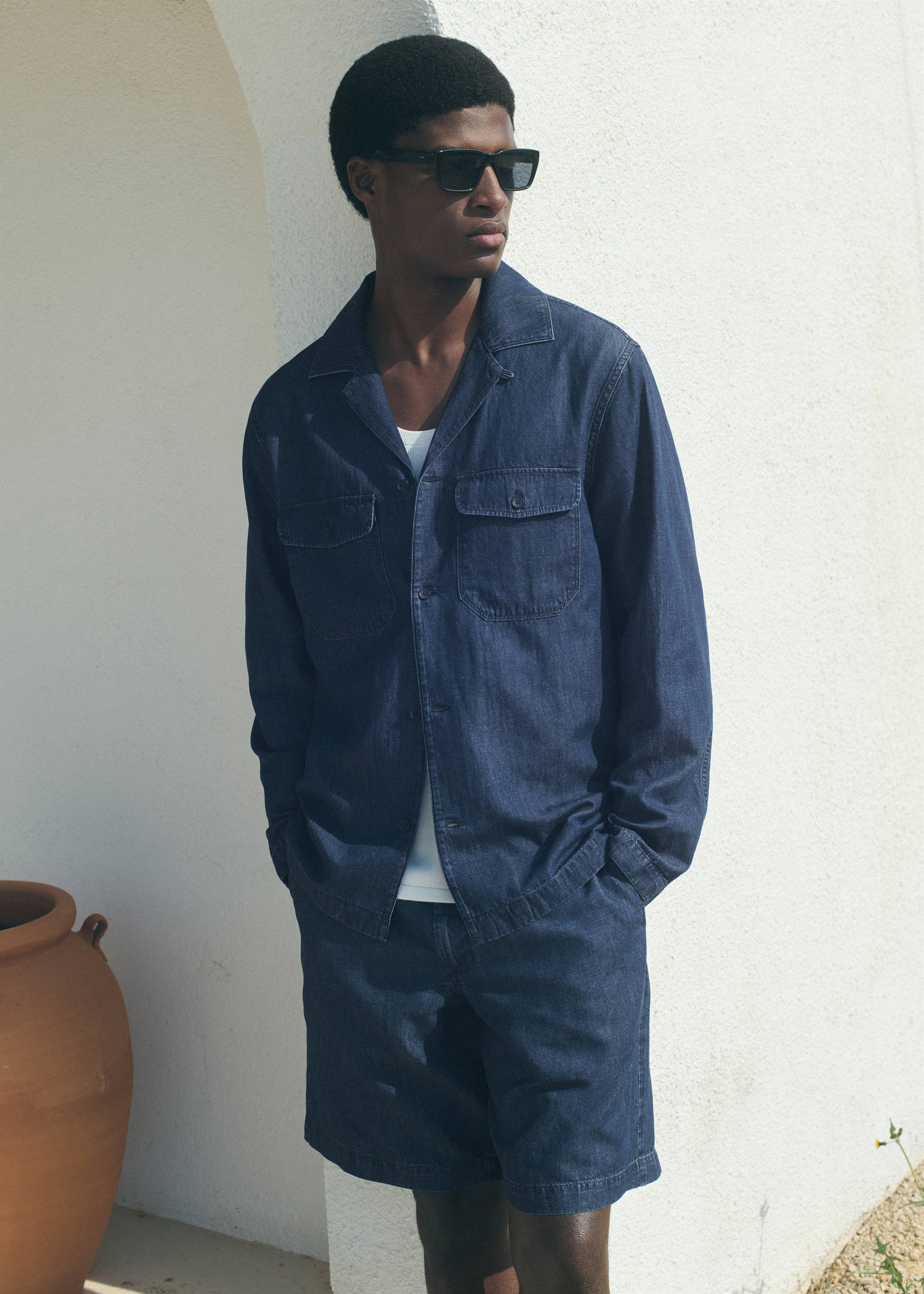 Denim overshirt pockets - Details of the article 5