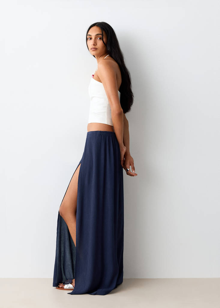 Fluid trousers with side openings — Navy