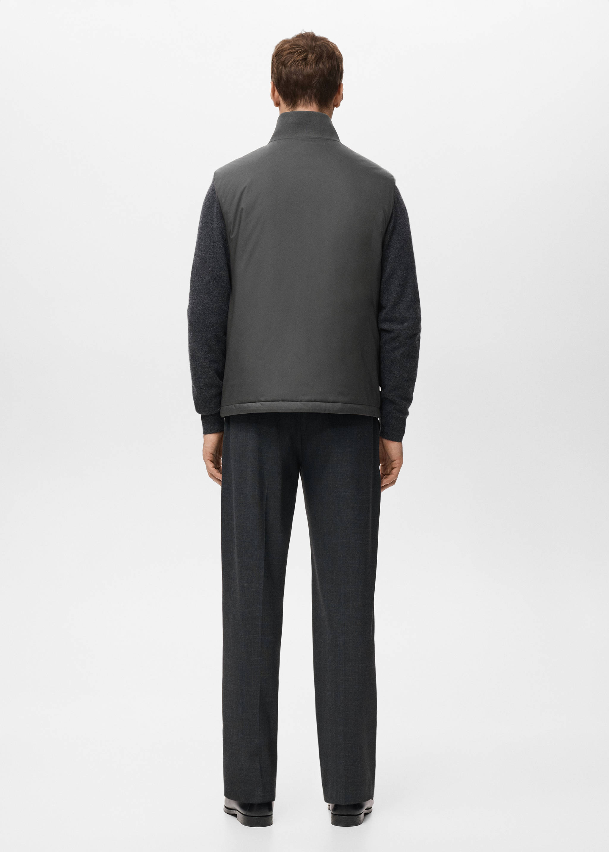 Легкий стеганый жилет - Обратная сторона изделия