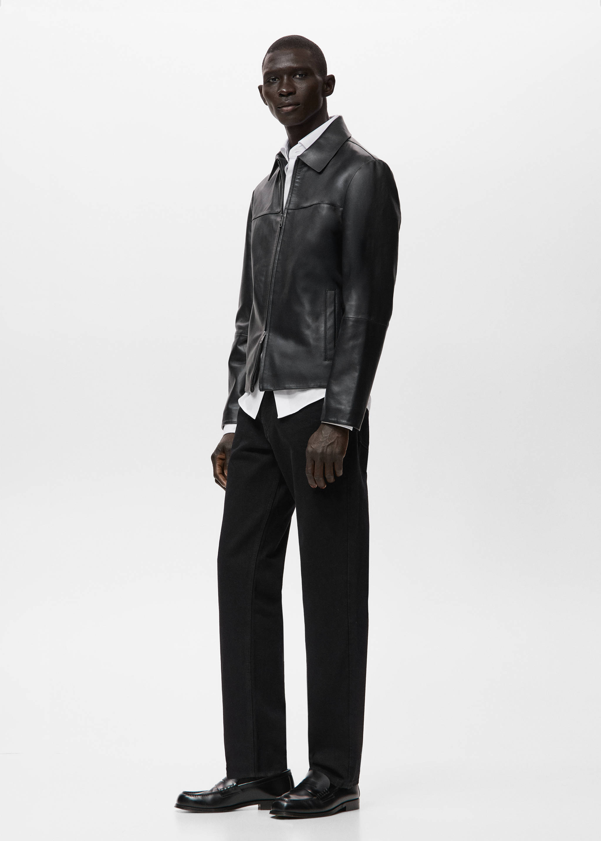 100% leather jacket with pockets - Details of the article 2