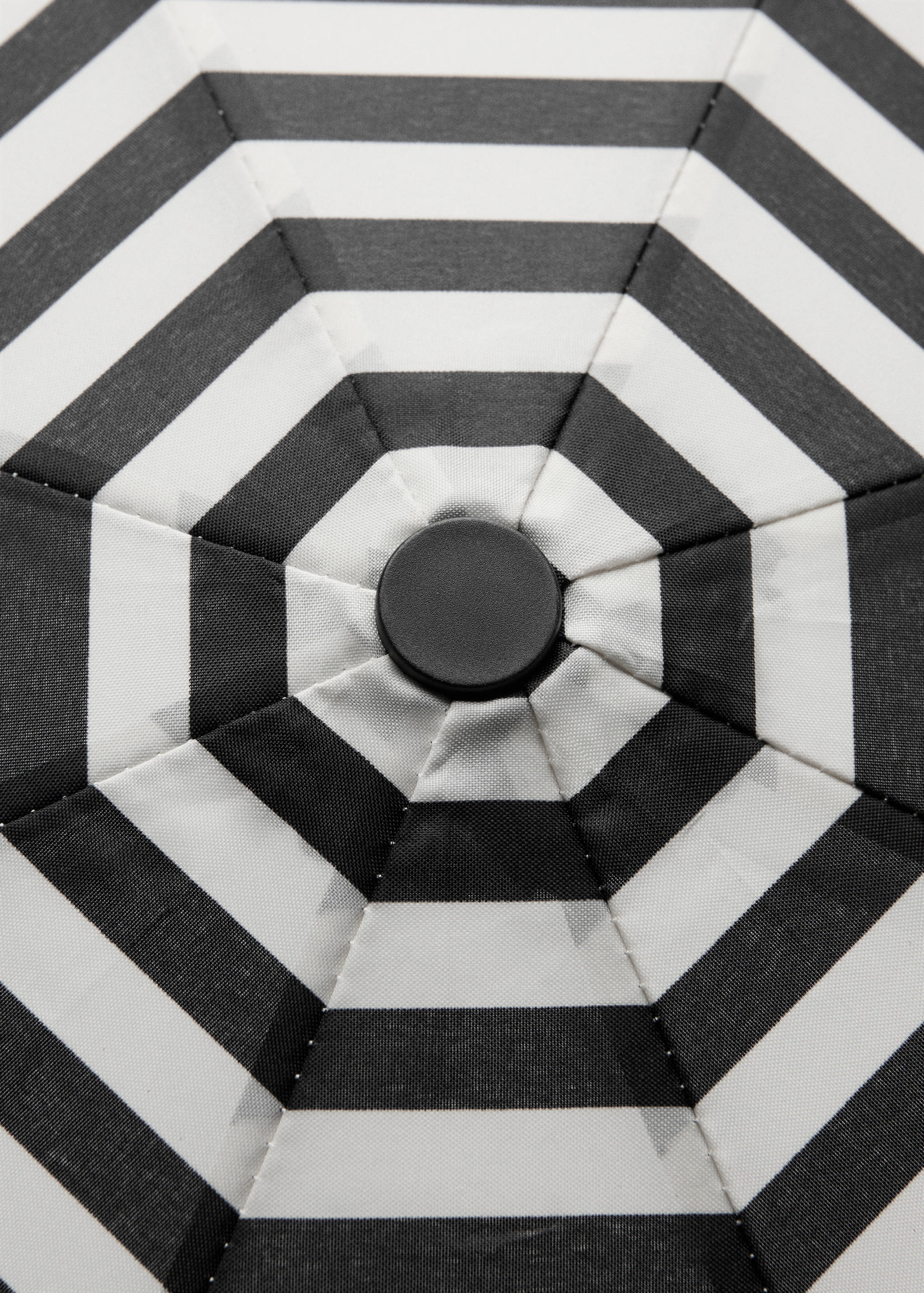 Stripe-printed umbrella - Details of the article 2