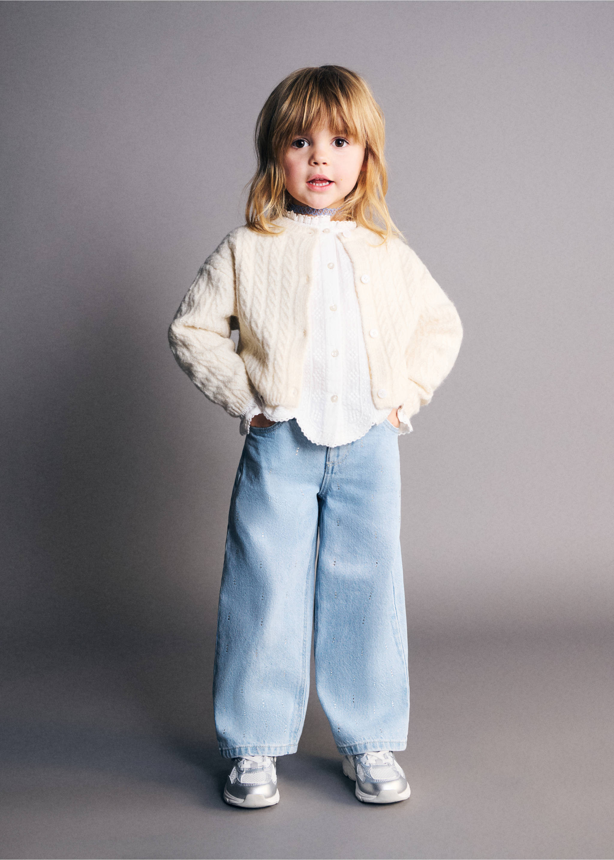 Cable-knit cardigan - General plane, Ecru. Ref: 27081179-00.