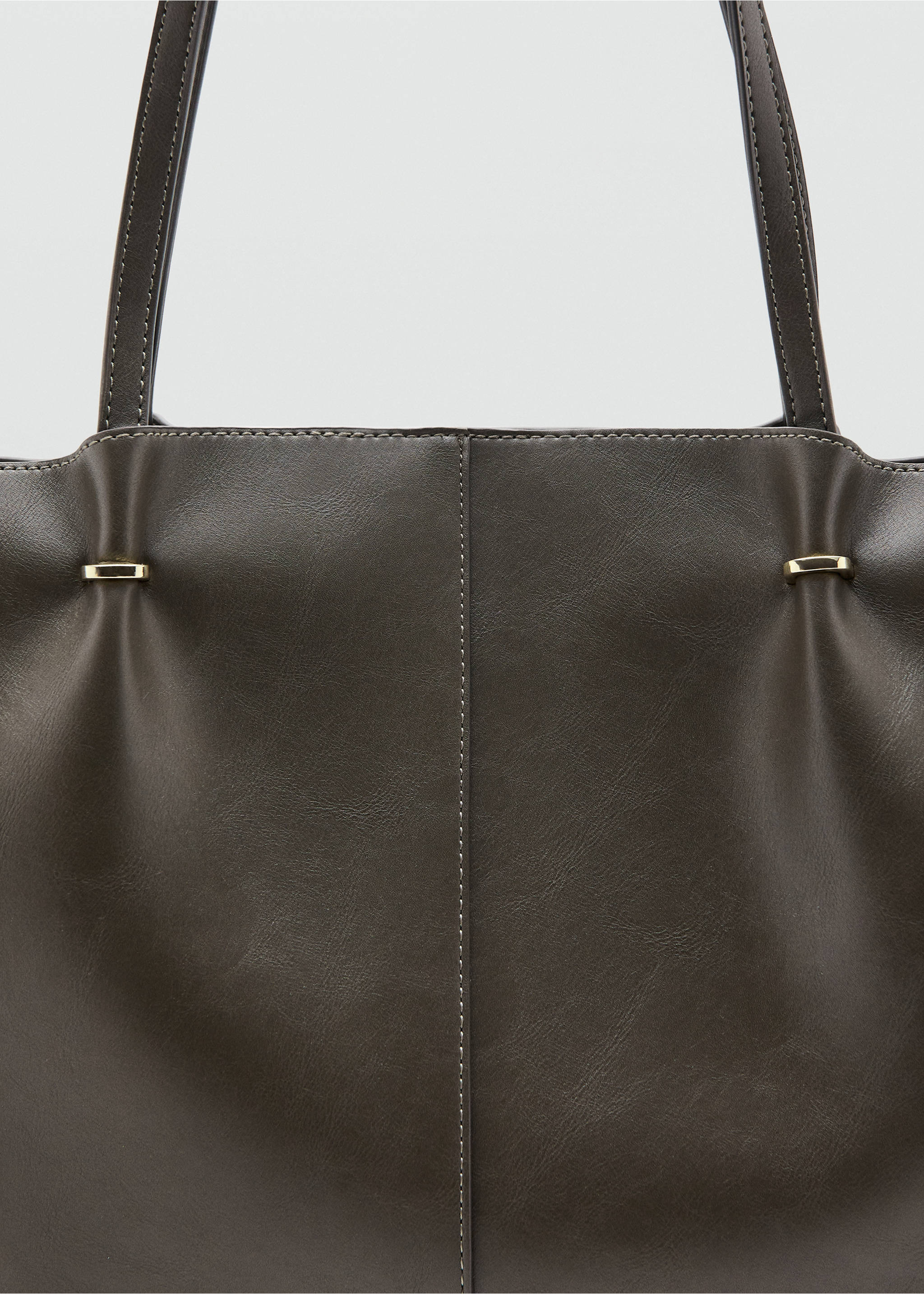 Shopper bag with metallic details - Details of the article 1, Khaki. Ref: 27081189-00.