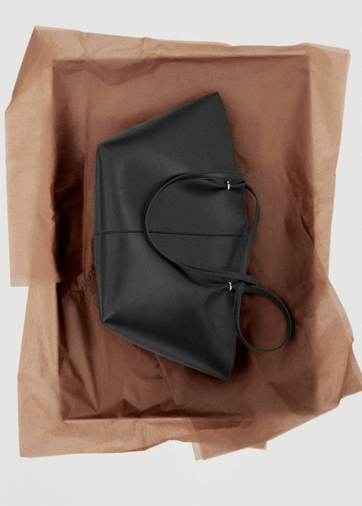 Shopper bag with metallic details — Black