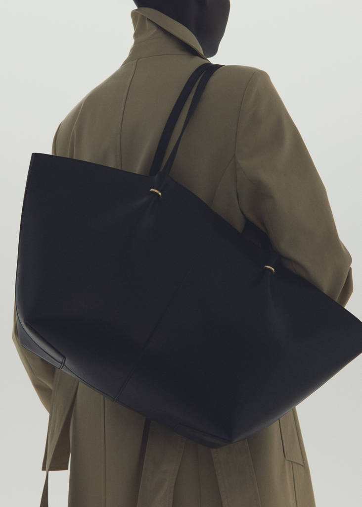 Shopper bag with metallic details — Black