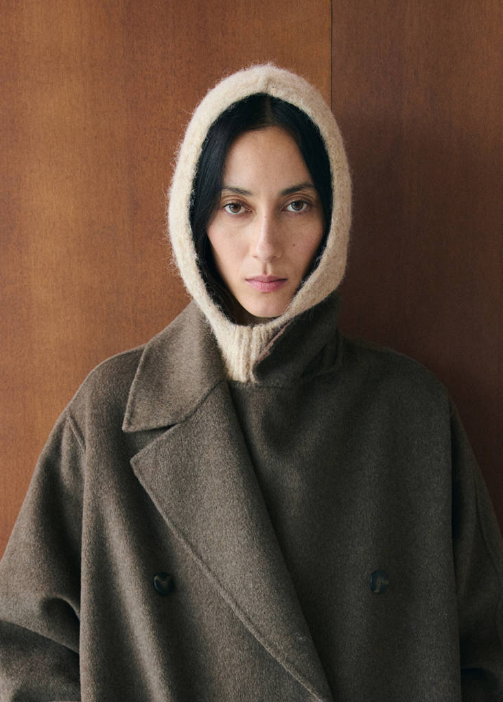 Knitted balaclava — Sand