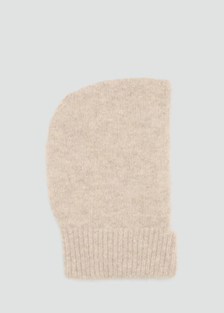 Knitted balaclava — Sand