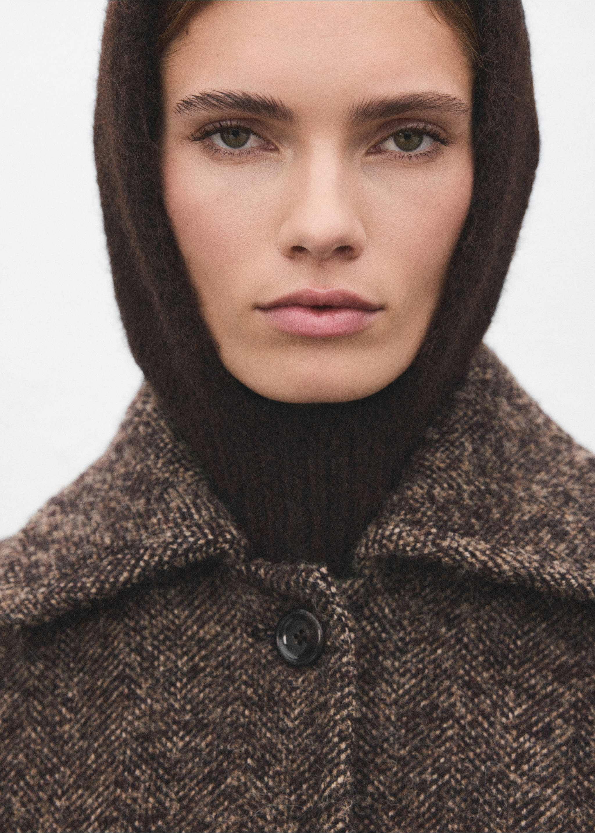 Knitted balaclava - Details of the article 9, Chocolate. Ref: 27081195-00.