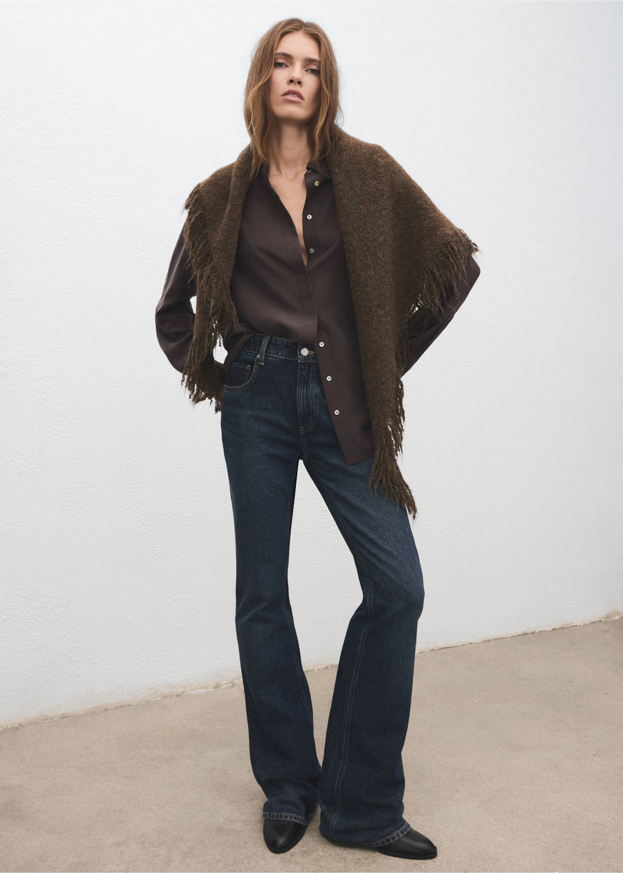 Châle finitions franges - Plan général, Chocolat. Ref: 27081200-00.