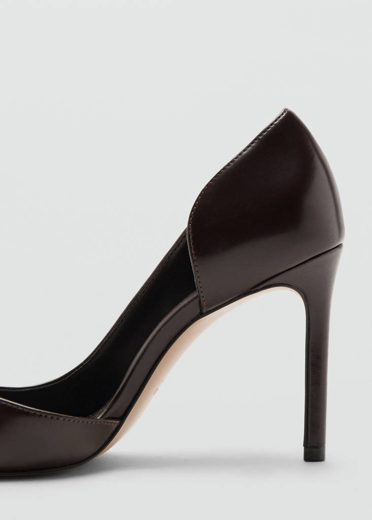 High-heeled shoes — Chocolate