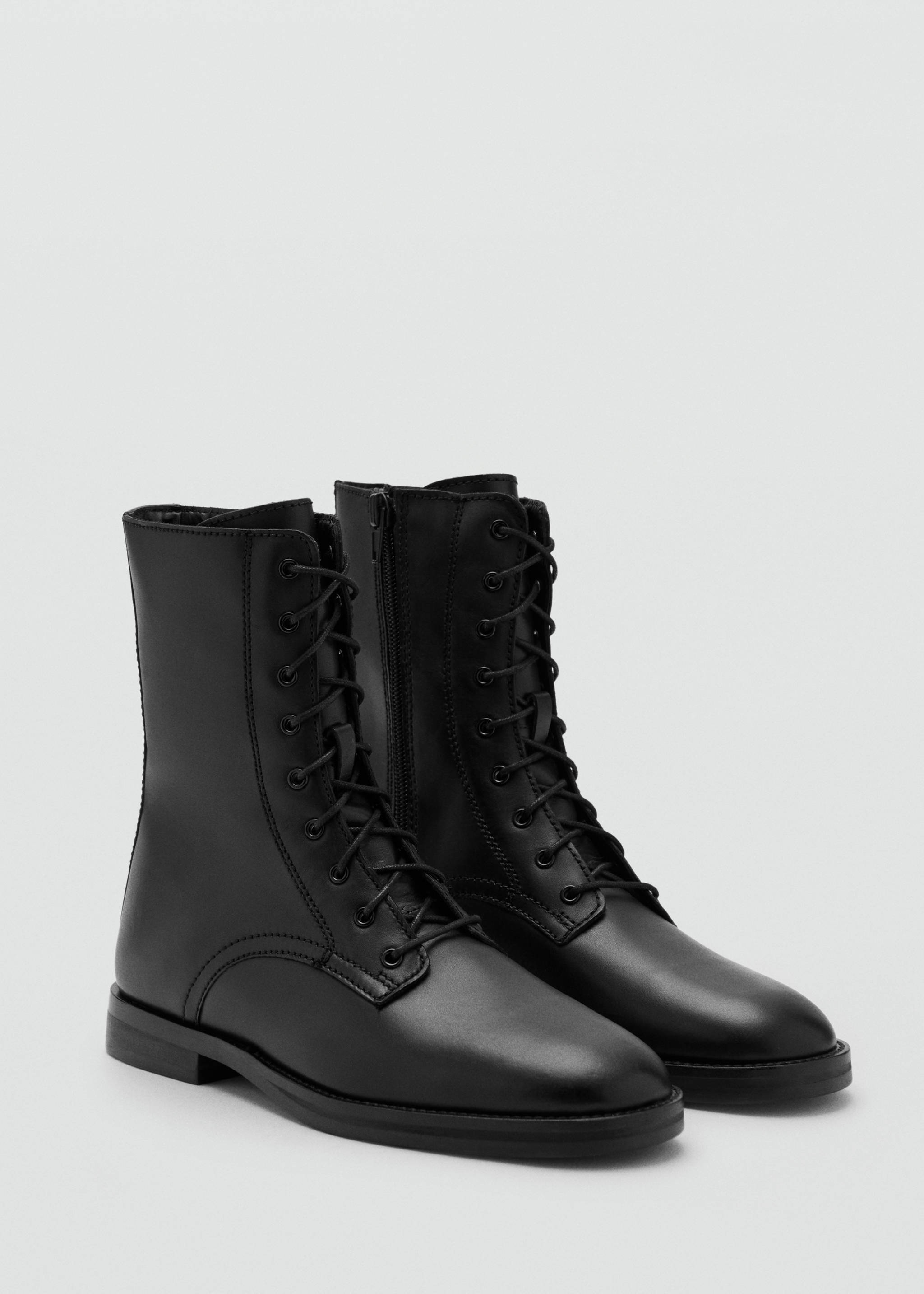 Lace-up leather ankle boots - Medium plane