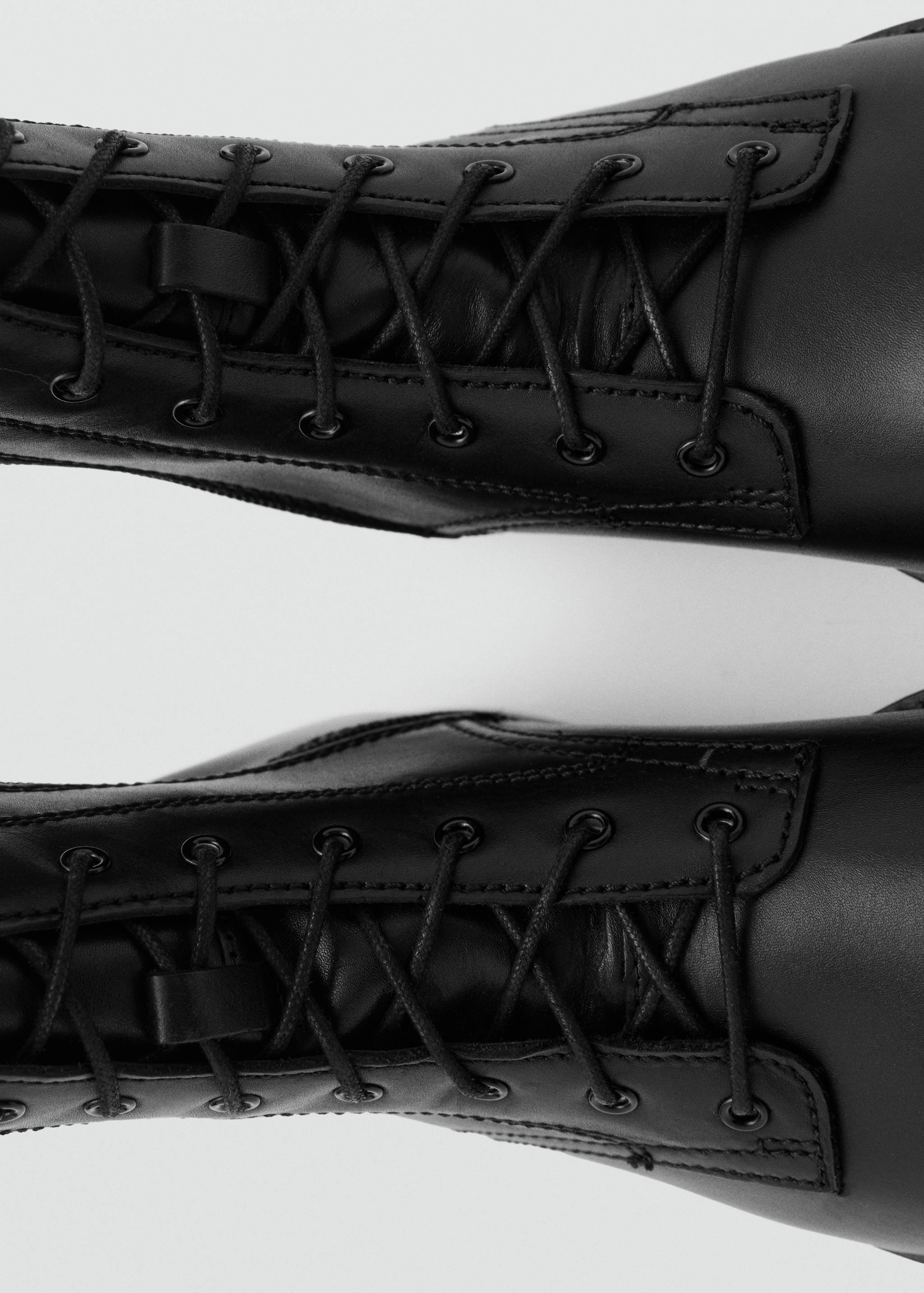 Lace-up leather ankle boots - Details of the article 3