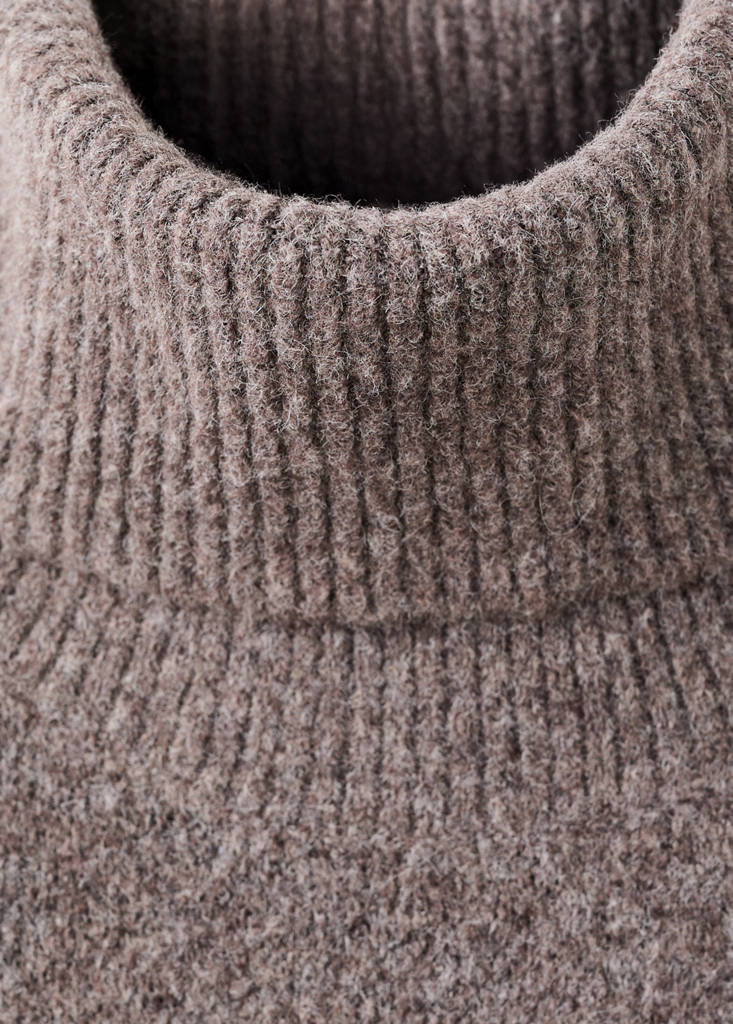 Knitted turtleneck dress — Medium Brown
