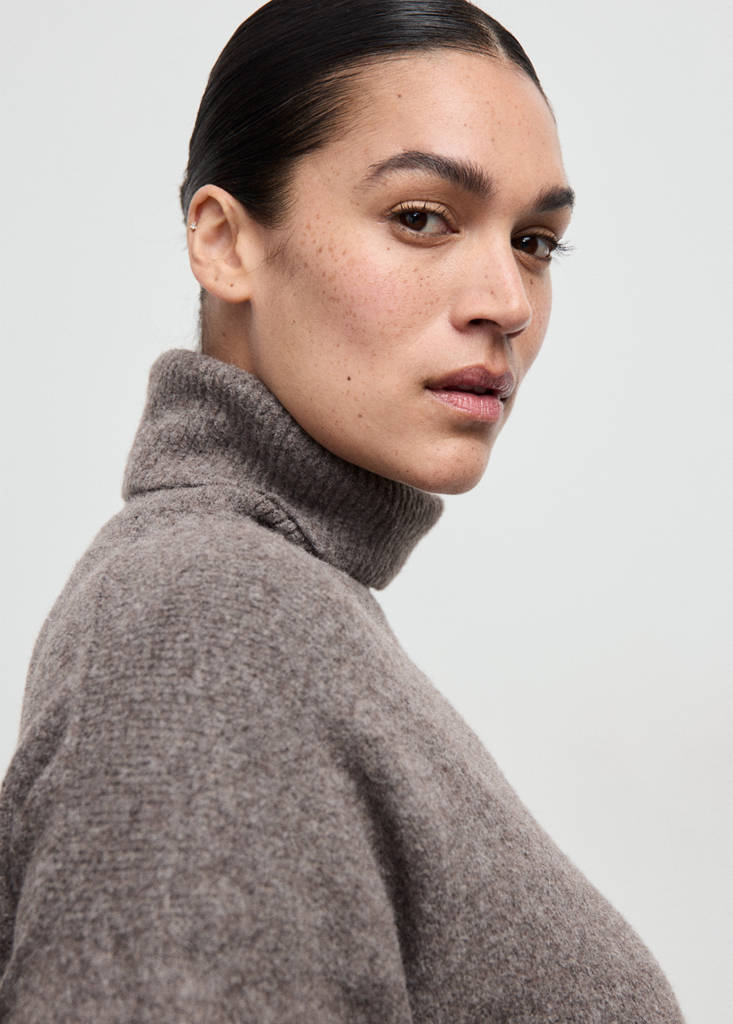 Knitted turtleneck dress — Medium Brown