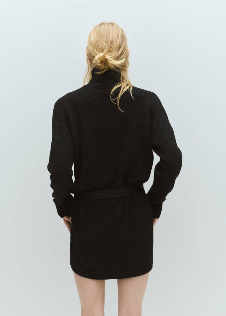 Knitted turtleneck dress — Black
