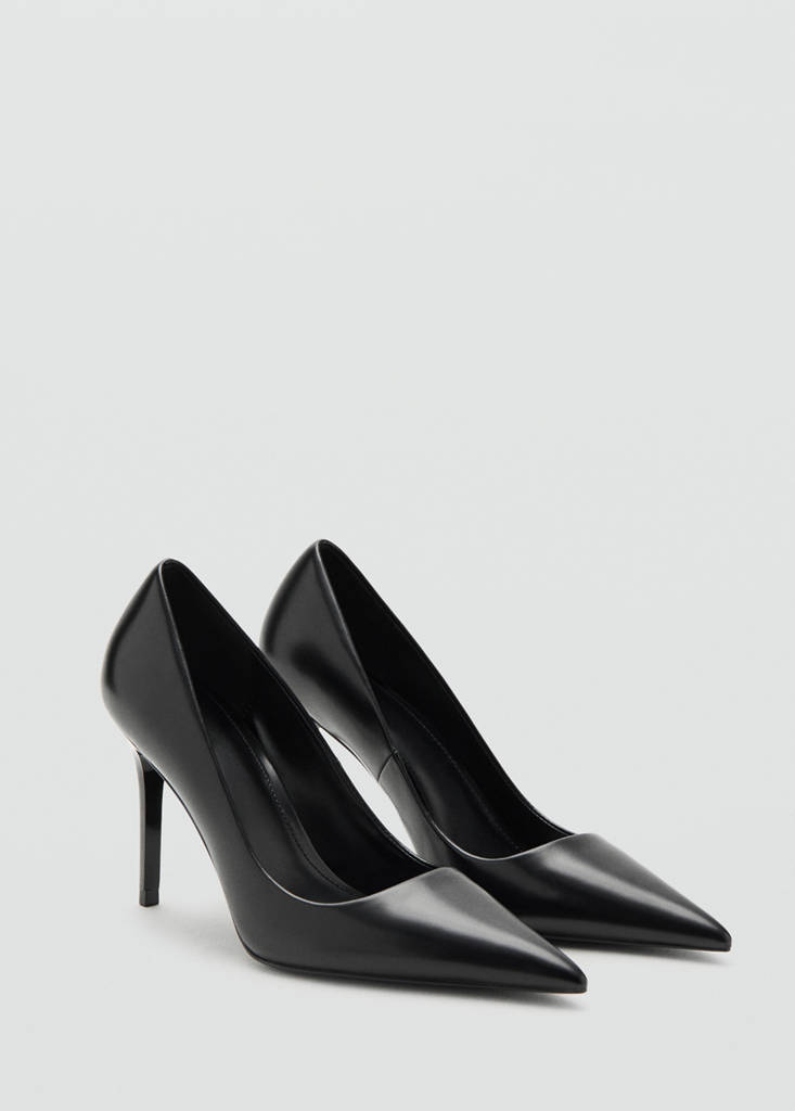 High-heeled shoes — Black