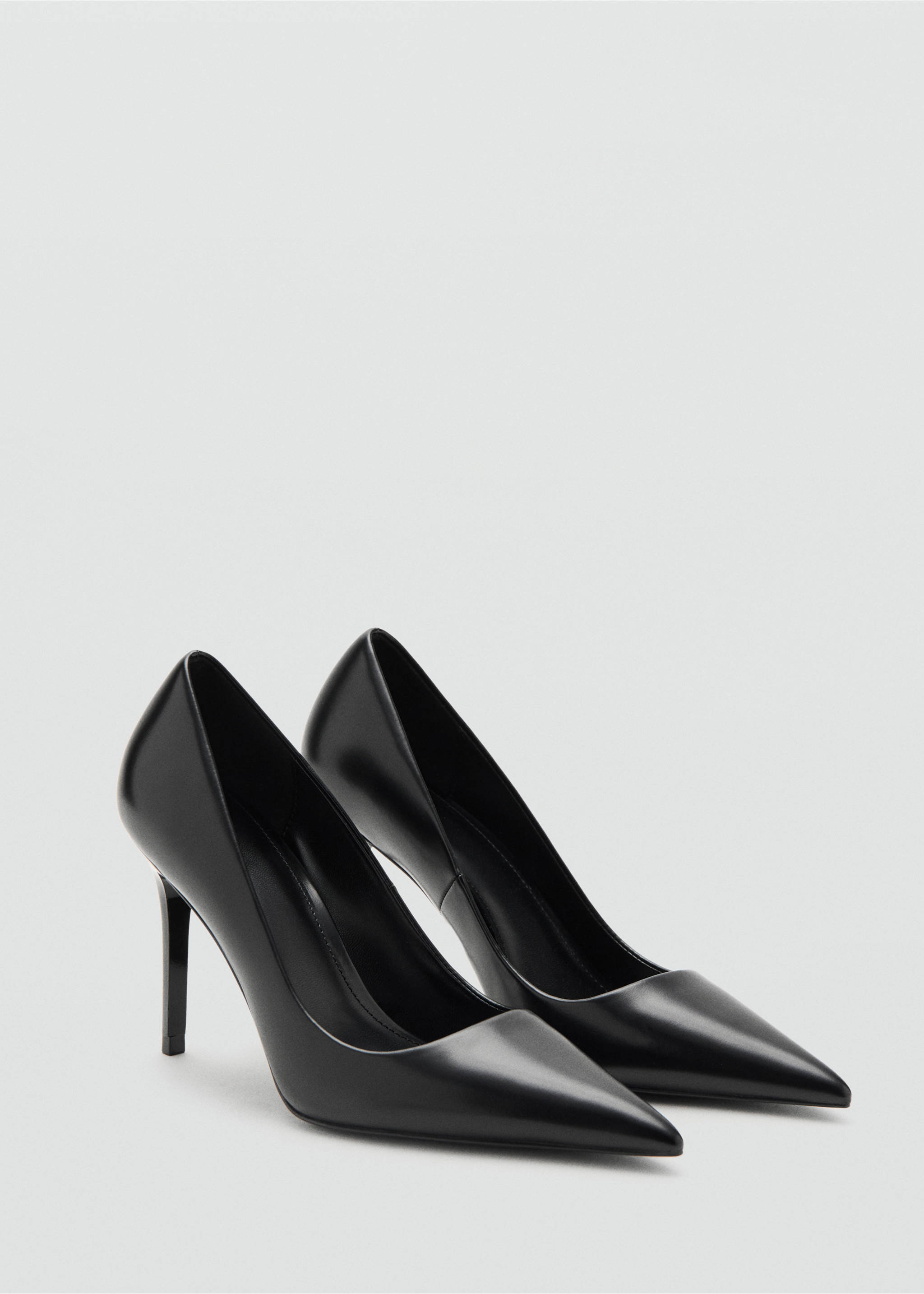 Chaussures pointues talon - Plan moyen, Noir. Ref: 27081217-00.