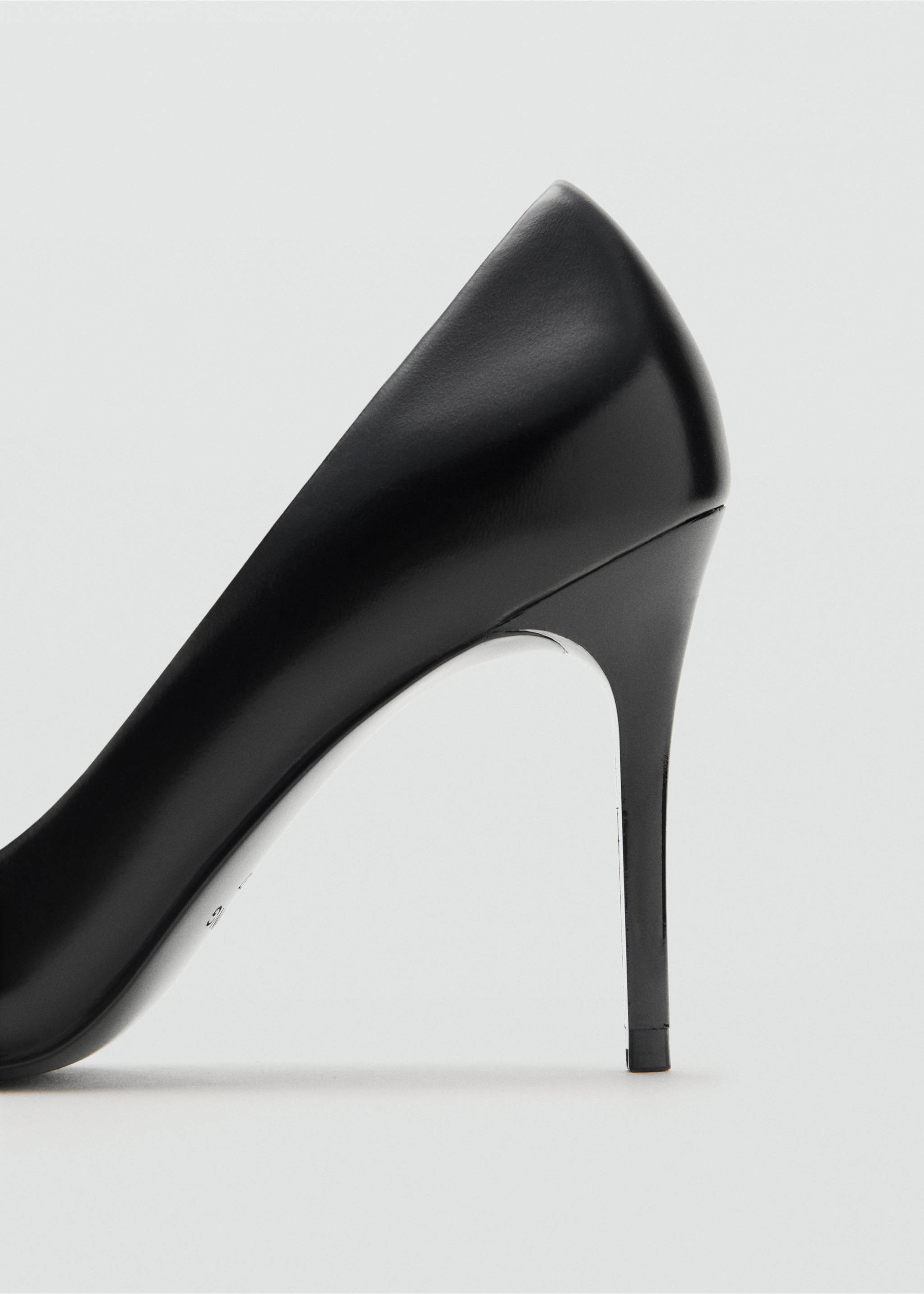 Chaussures pointues talon - Détail de l'article 1, Noir. Ref: 27081217-00.