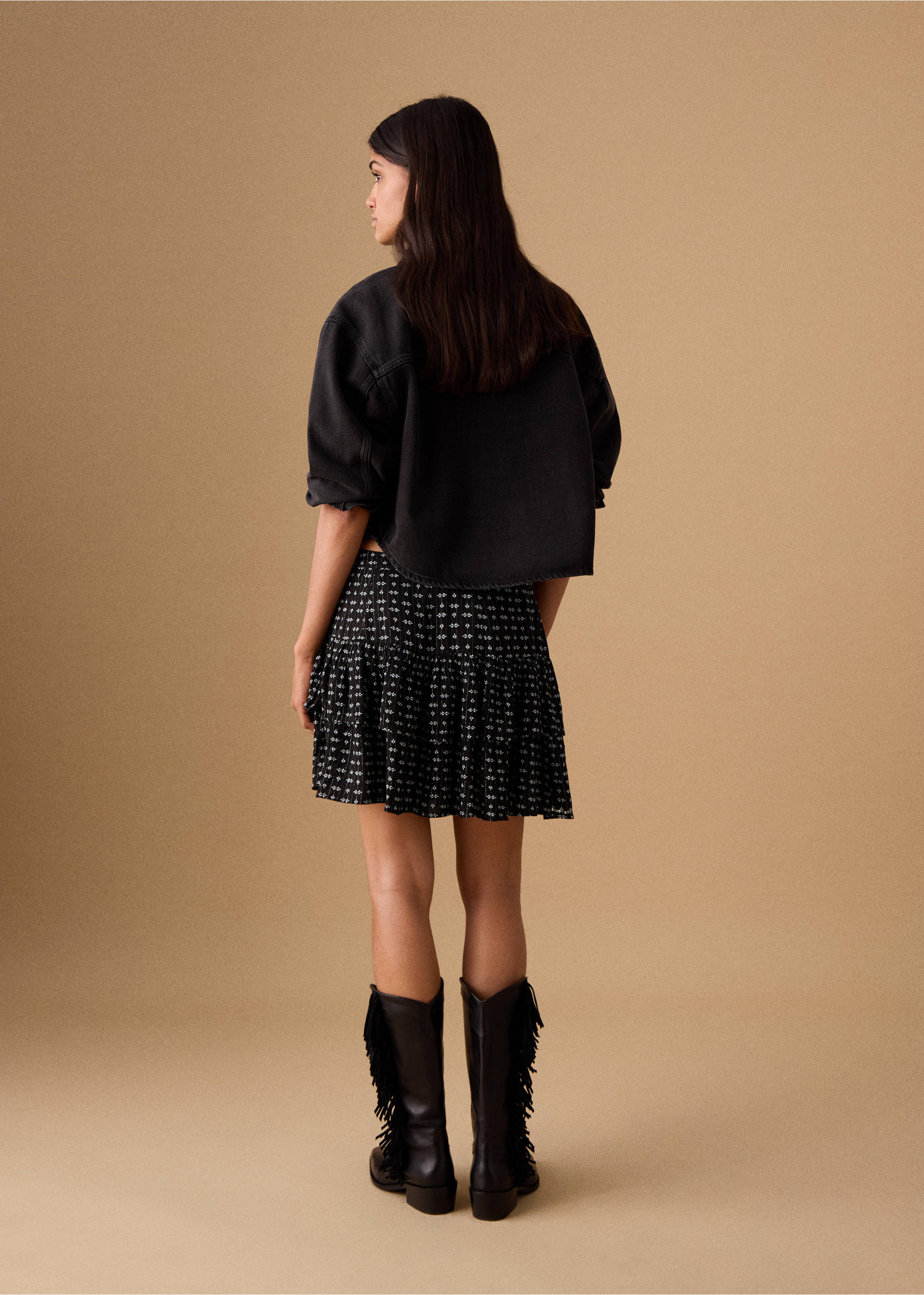 Sukně s potiskem a flitry - Zadní strana zboží, Černá. Ref: 27081220-00.
