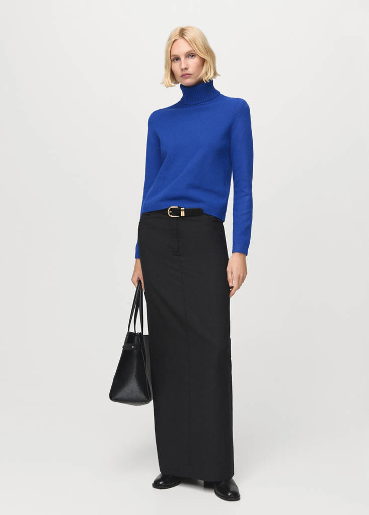 Turtleneck knitted sweater — Vibrant blue