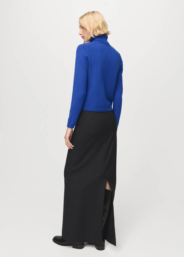 Turtleneck knitted sweater — Vibrant blue