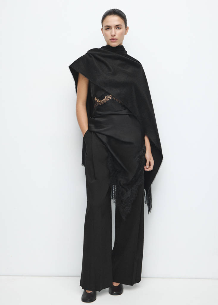 Pleated wide leg trousers — Black
