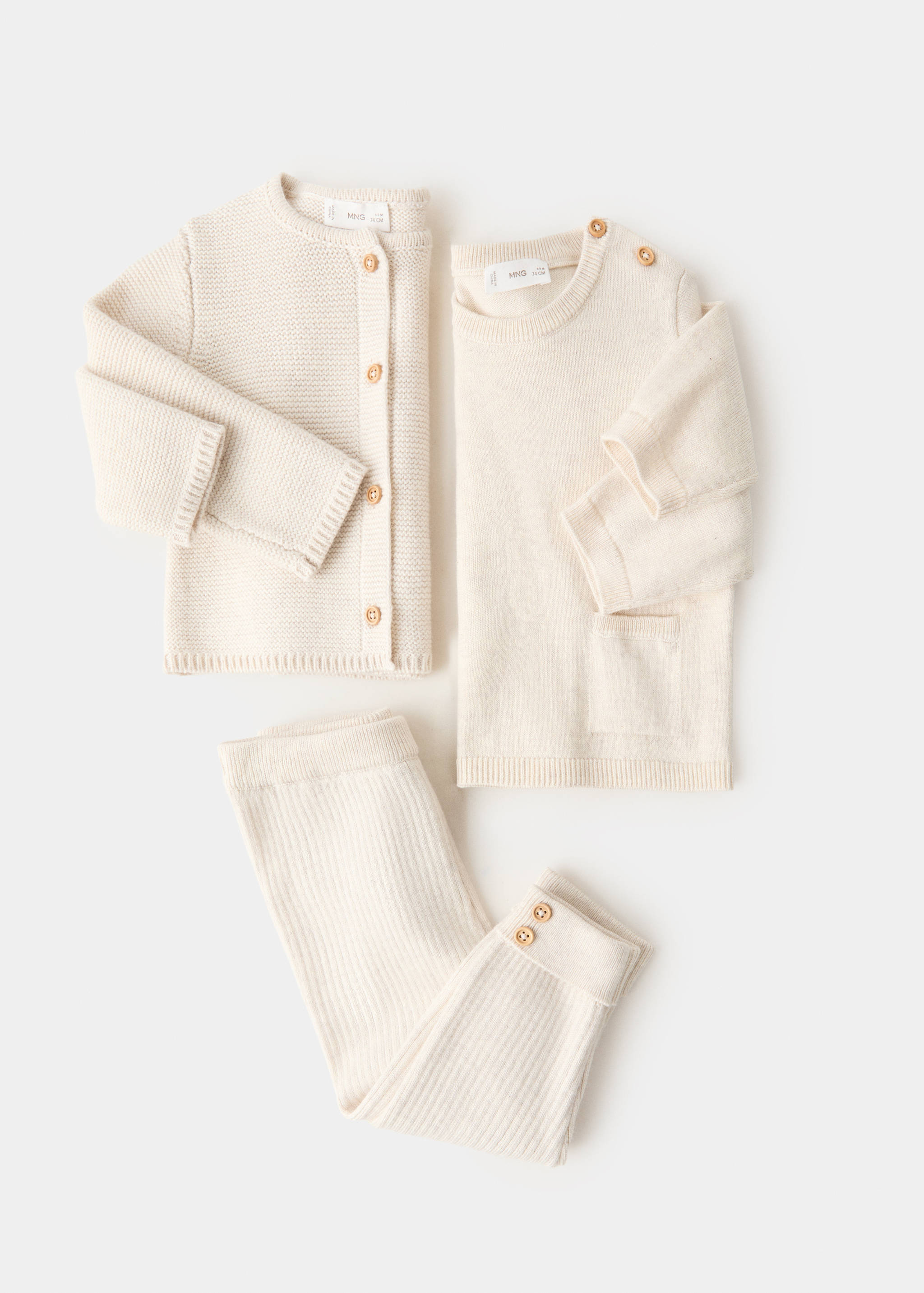 Knitted button cardigan - Details of the article 8