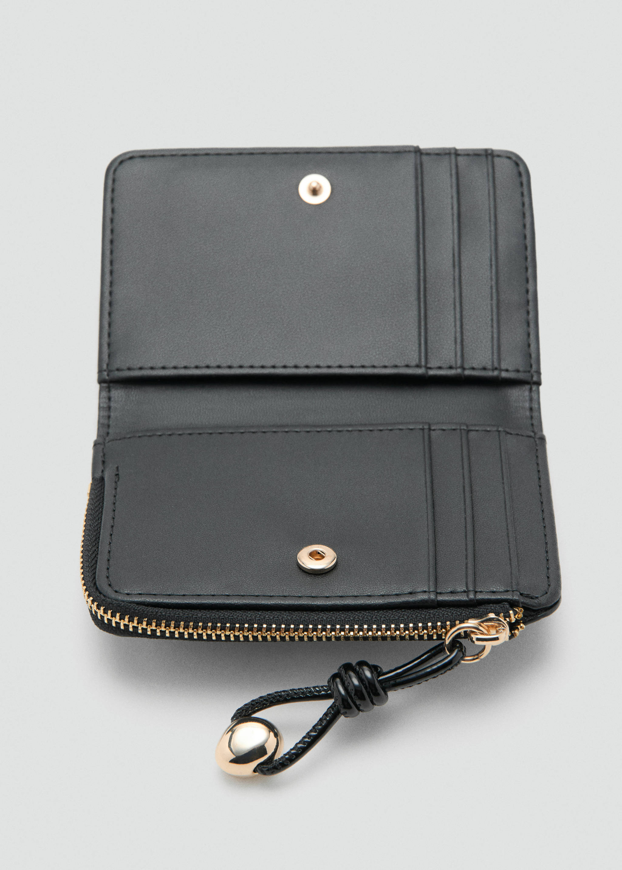 Mini-bead small purse - Details of the article 1