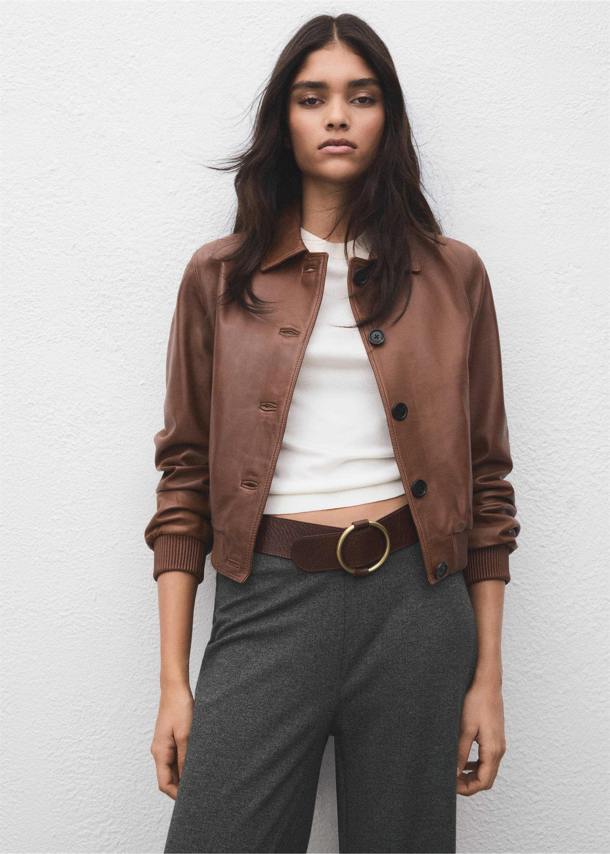 Straight-fit trousers with elastic waist - Details of the article 1, Grey. Ref: 27081248-00.