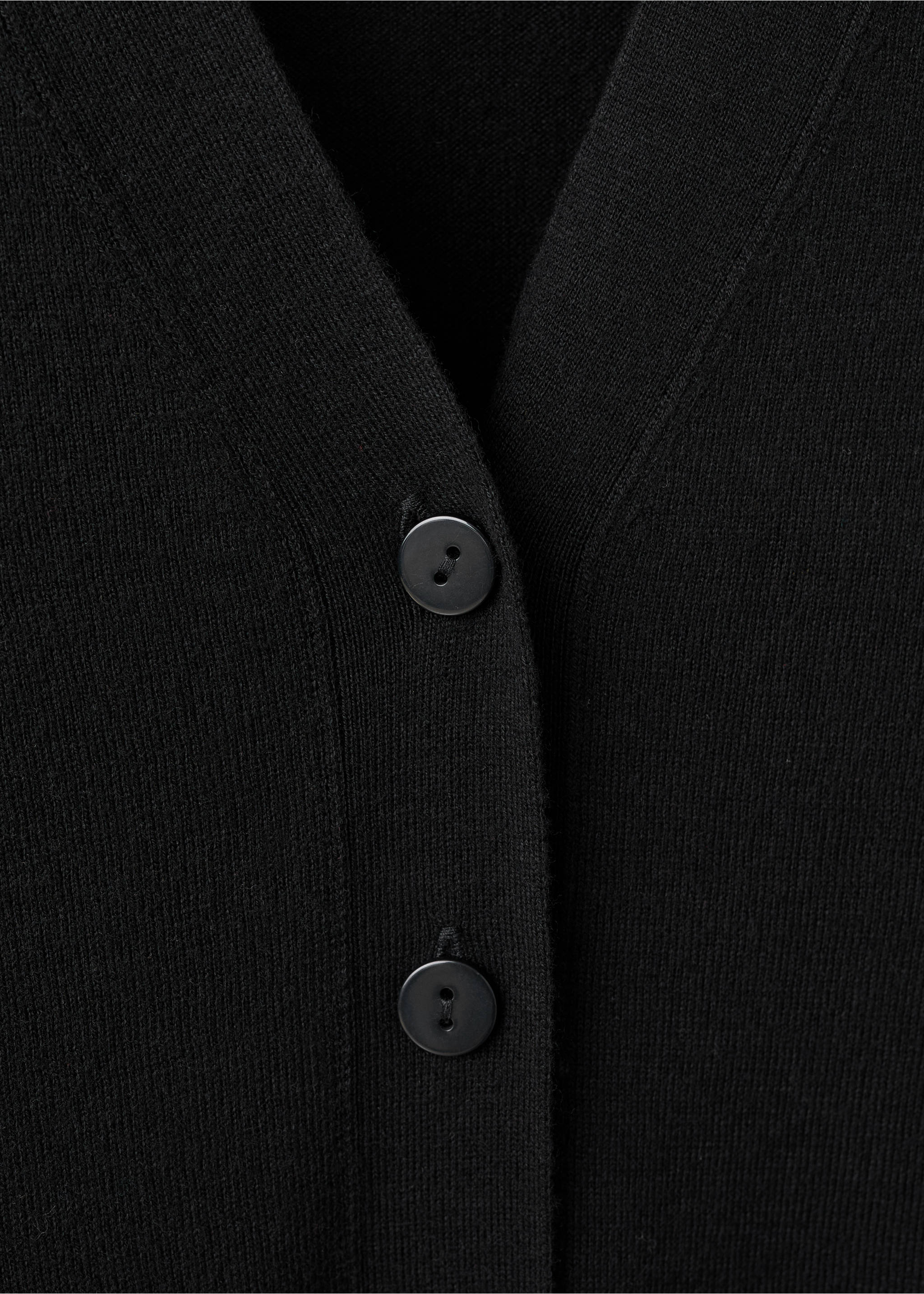 V-neck knitted cardigan - Details of the article 8, Black. Ref: 27081269-00.