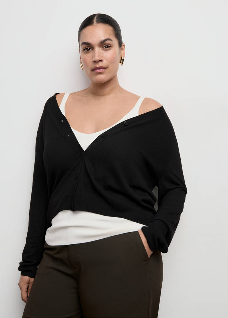 V-neck knitted cardigan — Black