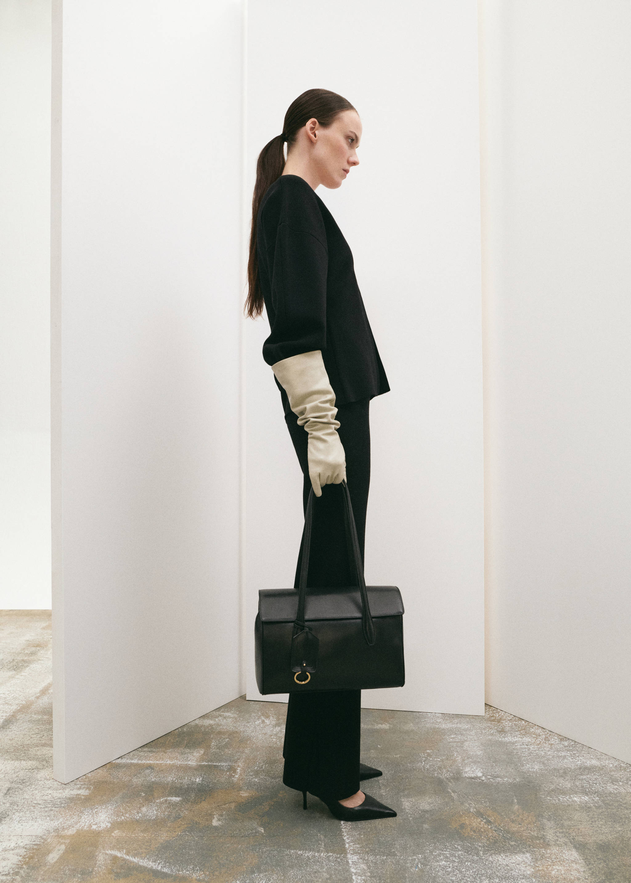 بنطلون محبوك بفتحات - رؤية عامة