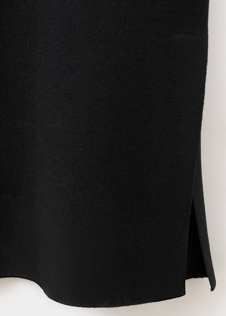 Side slit knit trousers — Black