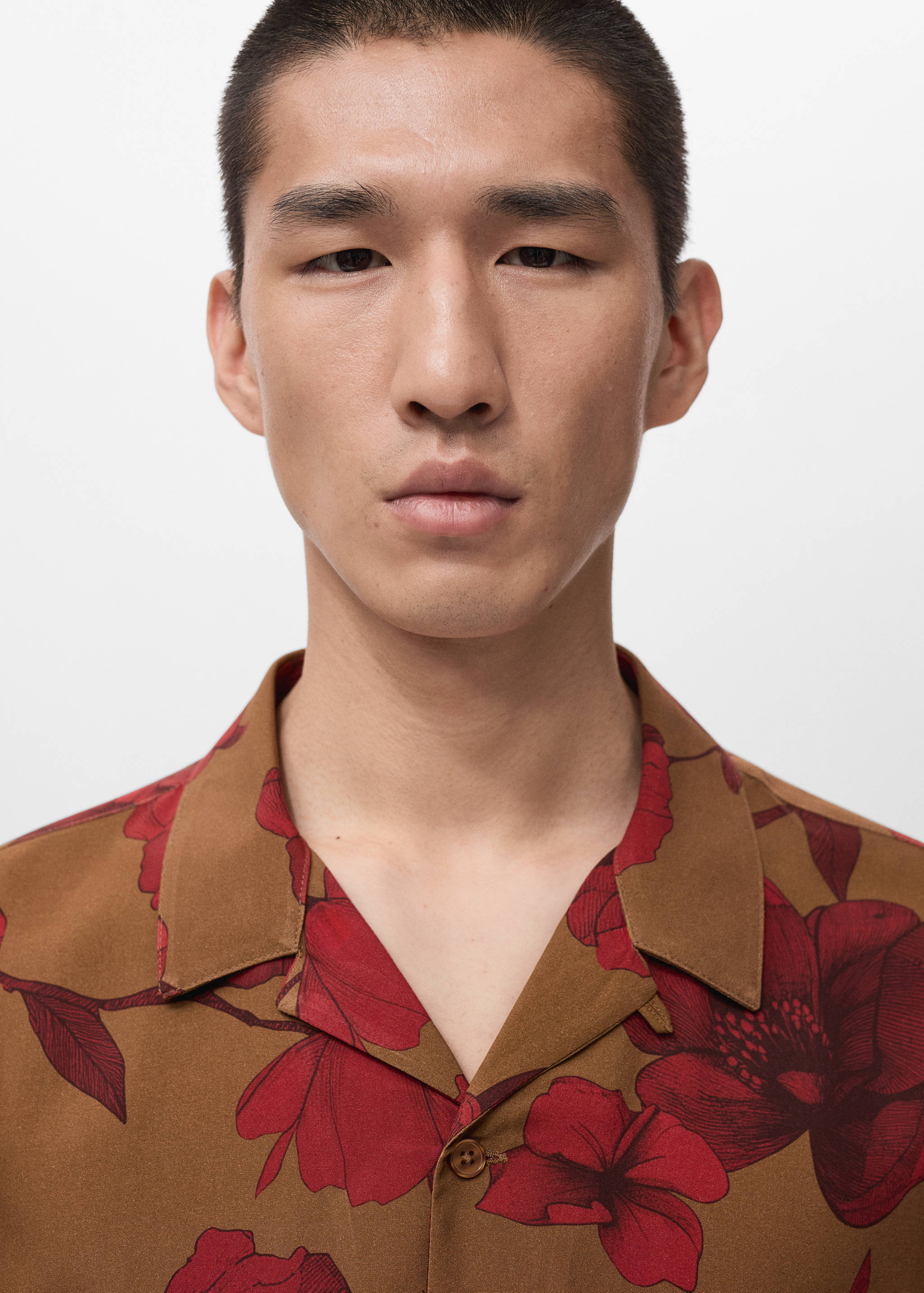 Short sleeve fluid shirt - Details of the article 1