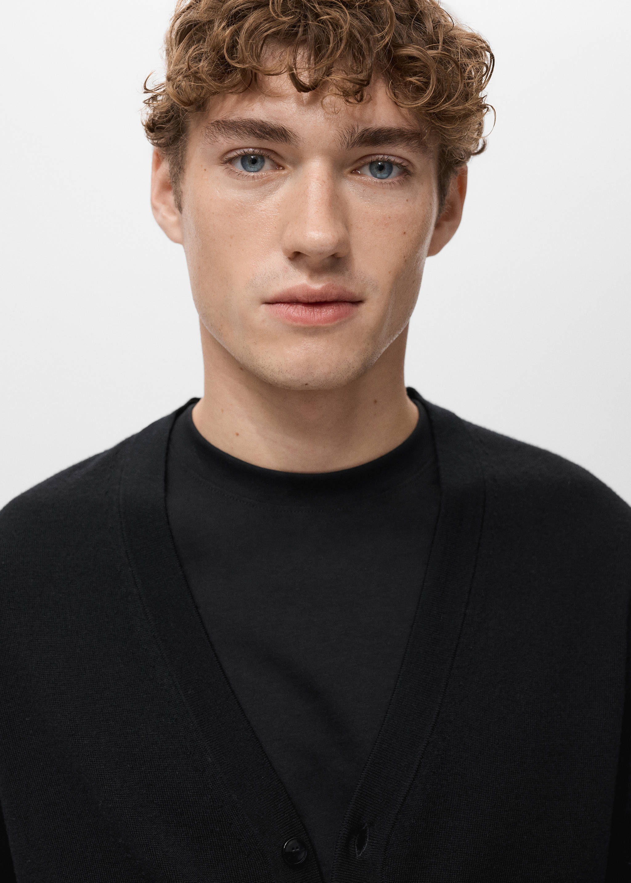 100% merino wool cardigan - Details of the article 1