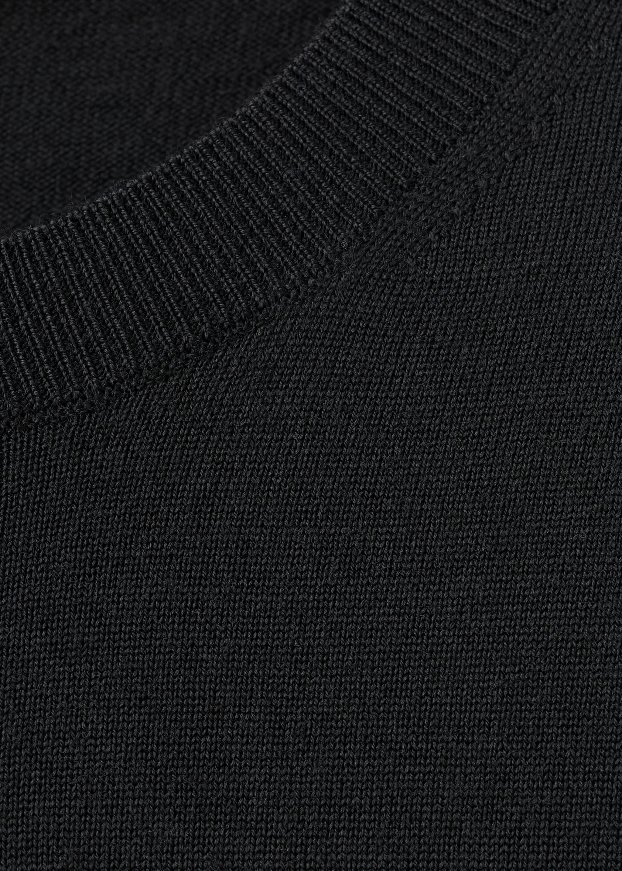 100% merino wool cardigan - Details of the article 8